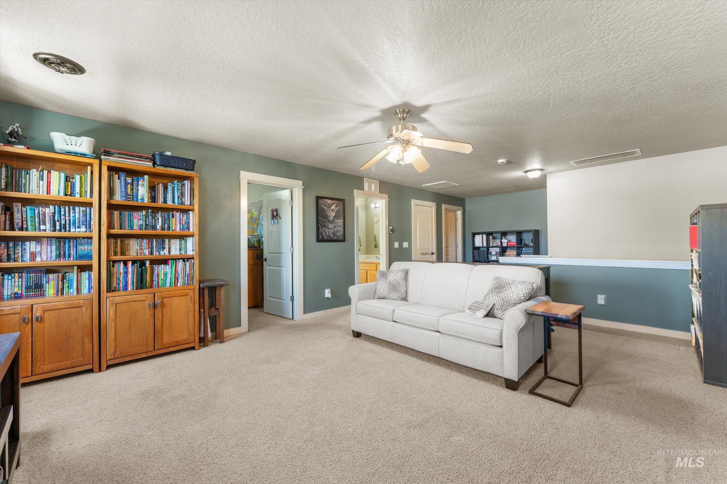 10536 Gossamer Ct, Nampa, Idaho 83687, 4 Bedrooms, 2.5 Bathrooms, Residential For Sale, Price $434,999,MLS 99001310