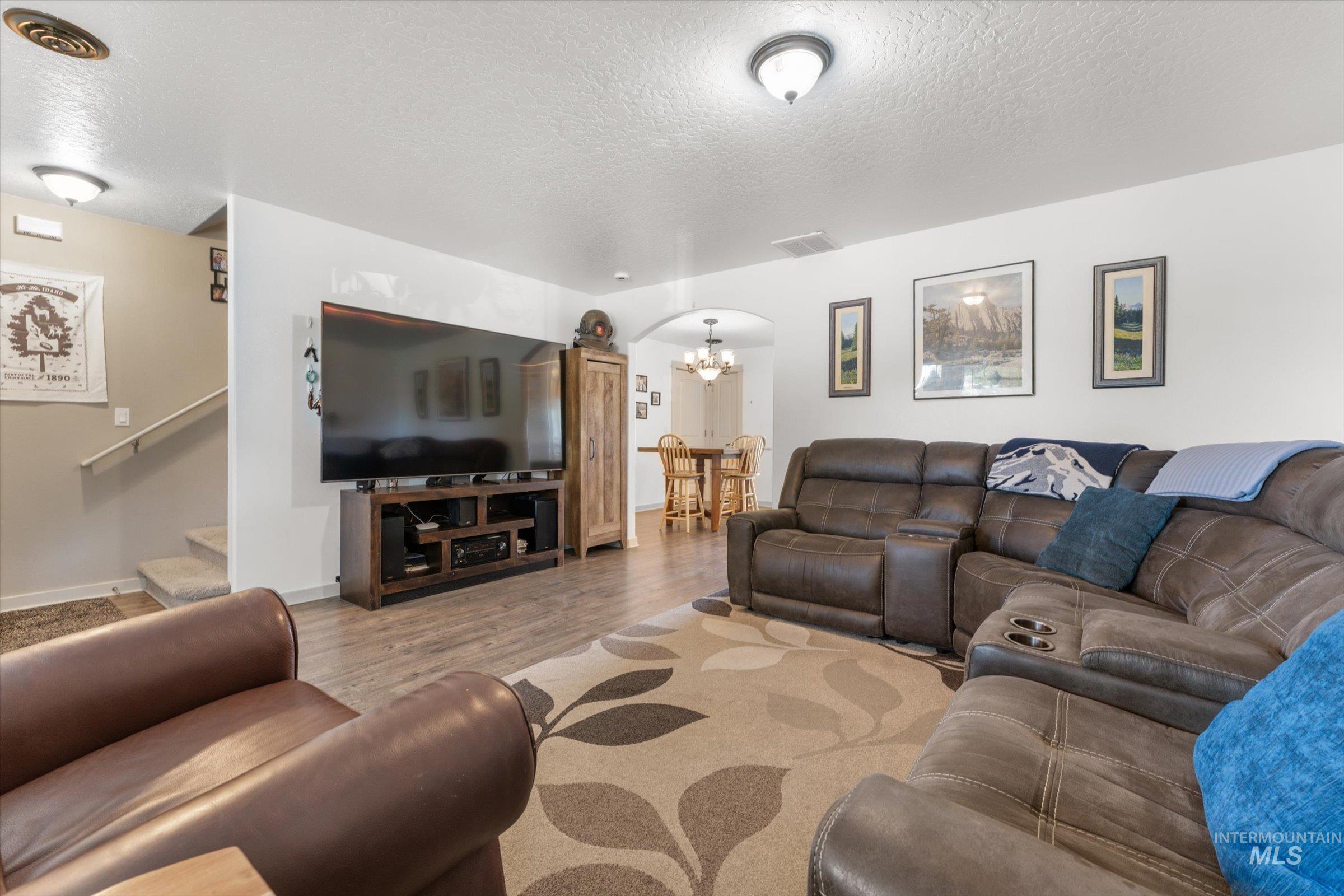 10536 Gossamer Ct, Nampa, Idaho 83687, 4 Bedrooms, 2.5 Bathrooms, Residential For Sale, Price $434,999,MLS 99001310