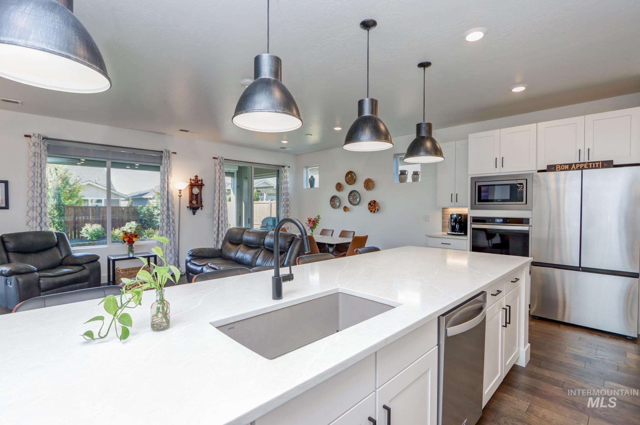 11963 W Artillery Lane, Kuna, Idaho 83634, 3 Bedrooms, 2 Bathrooms, Residential For Sale, Price $574,900, 99001315