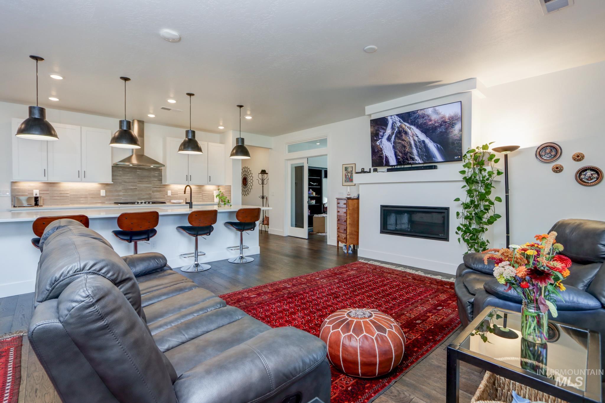 11963 W Artillery Lane, Kuna, Idaho 83634, 3 Bedrooms, 2 Bathrooms, Residential For Sale, Price $574,900, 99001315