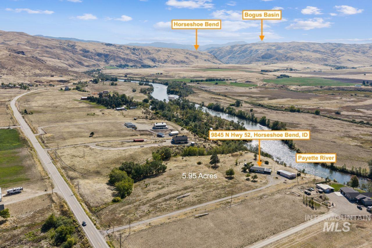9845 N Highway 52, Horseshoe Bend, Idaho 83629, 3 Bedrooms, 1 Bathroom, Residential For Sale, Price $700,000, 99001316