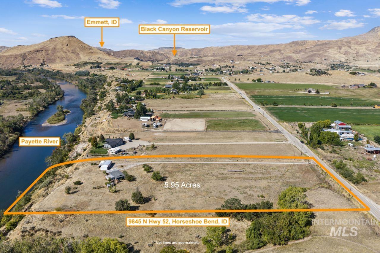 9845 N Highway 52, Horseshoe Bend, Idaho 83629, 3 Bedrooms, 1 Bathroom, Residential For Sale, Price $700,000, 99001316