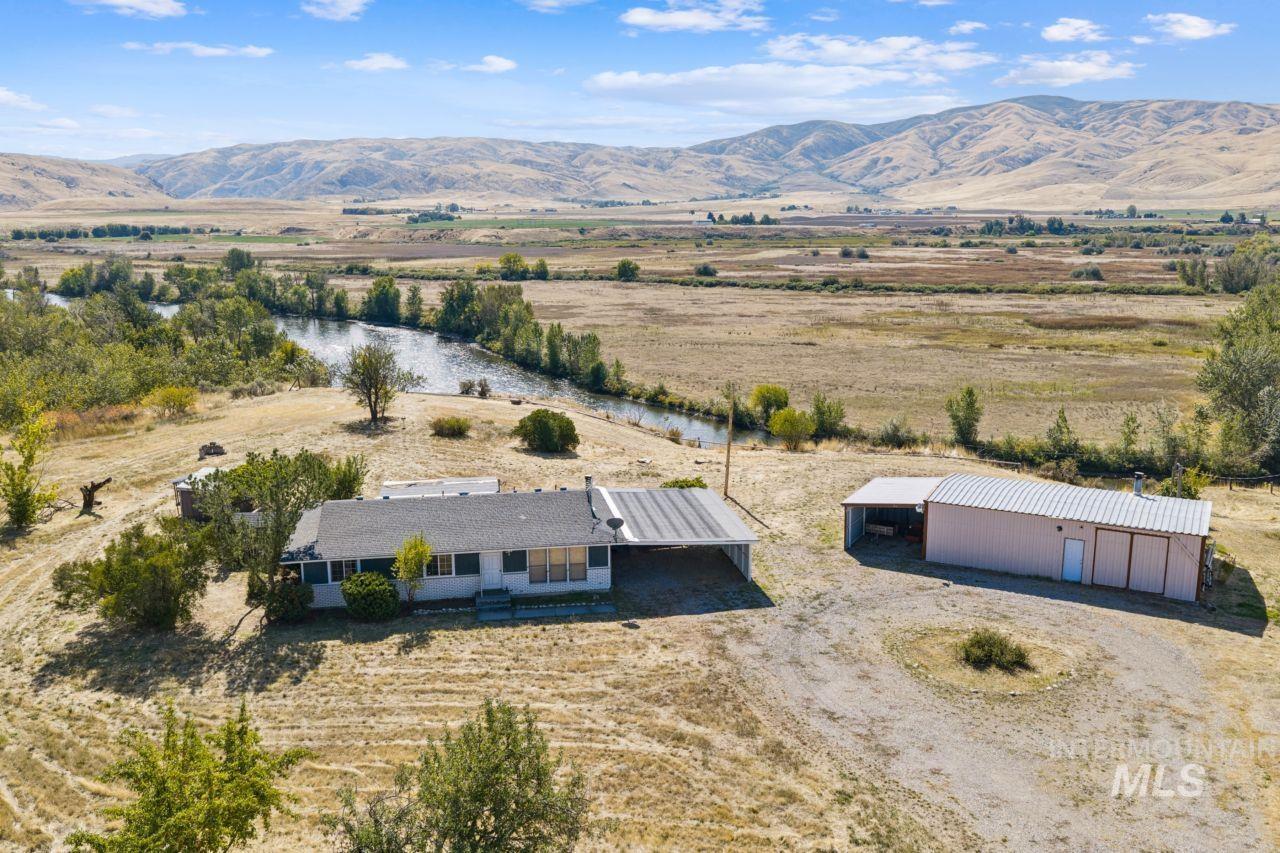 9845 N Highway 52, Horseshoe Bend, Idaho 83629, 3 Bedrooms, 1 Bathroom, Residential For Sale, Price $700,000, 99001316