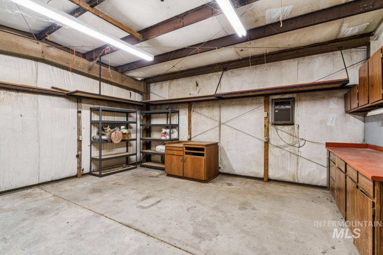 9845 N Highway 52, Horseshoe Bend, Idaho 83629, 3 Bedrooms, 1 Bathroom, Residential For Sale, Price $700,000, 99001316