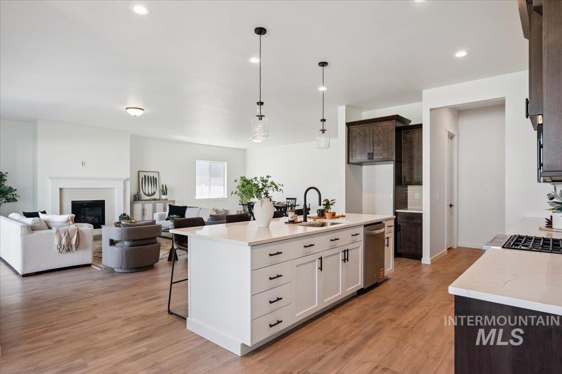 1073 W Paloma Ridge Dr, Meridian, Idaho 83642, 4 Bedrooms, 3 Bathrooms, Residential For Sale, Price $719,000, 99001317
