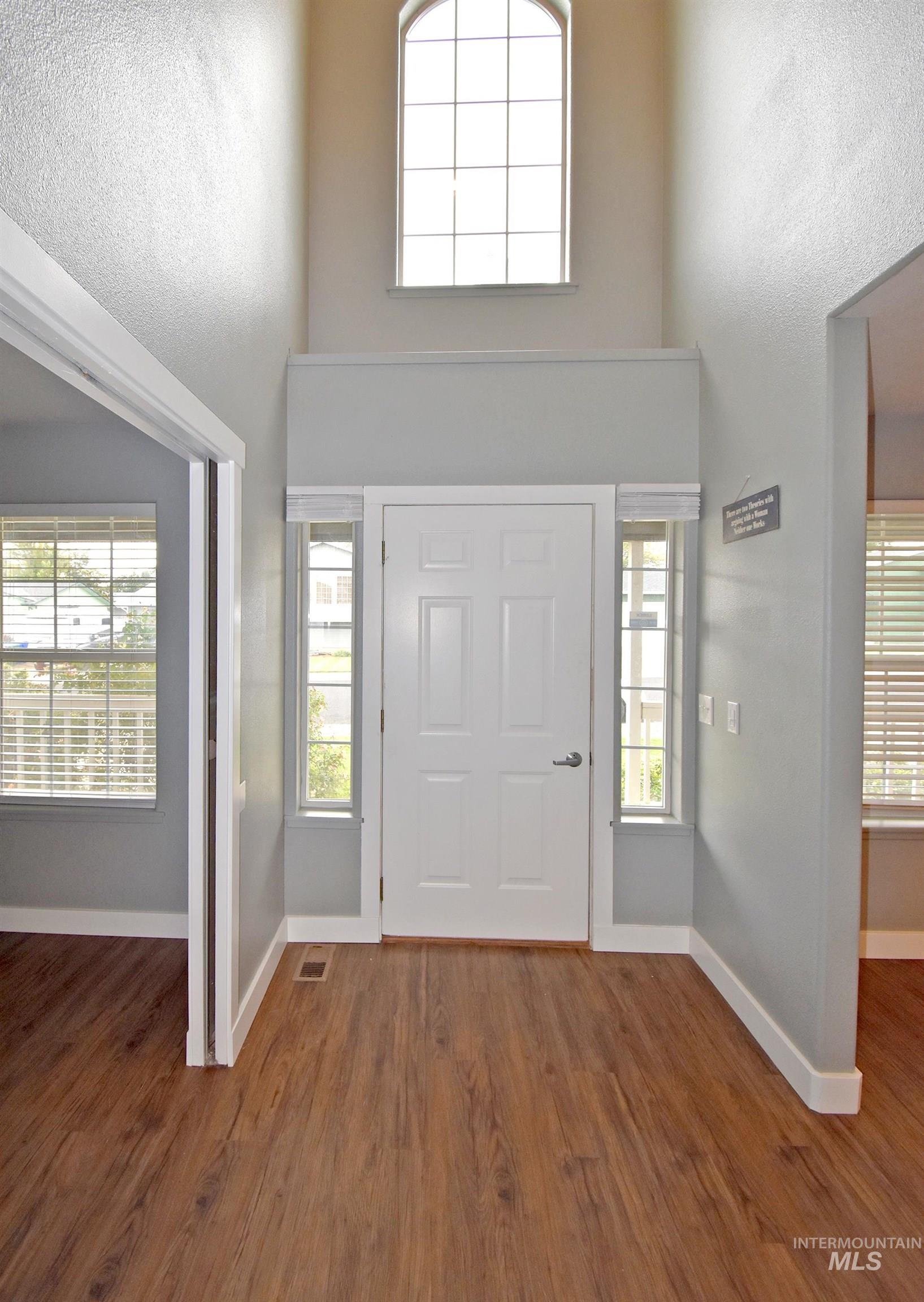 1928 Birch Court, Lewiston, Idaho 83501, 3 Bedrooms, 2.5 Bathrooms, Residential For Sale, Price $470,000,MLS 99001326