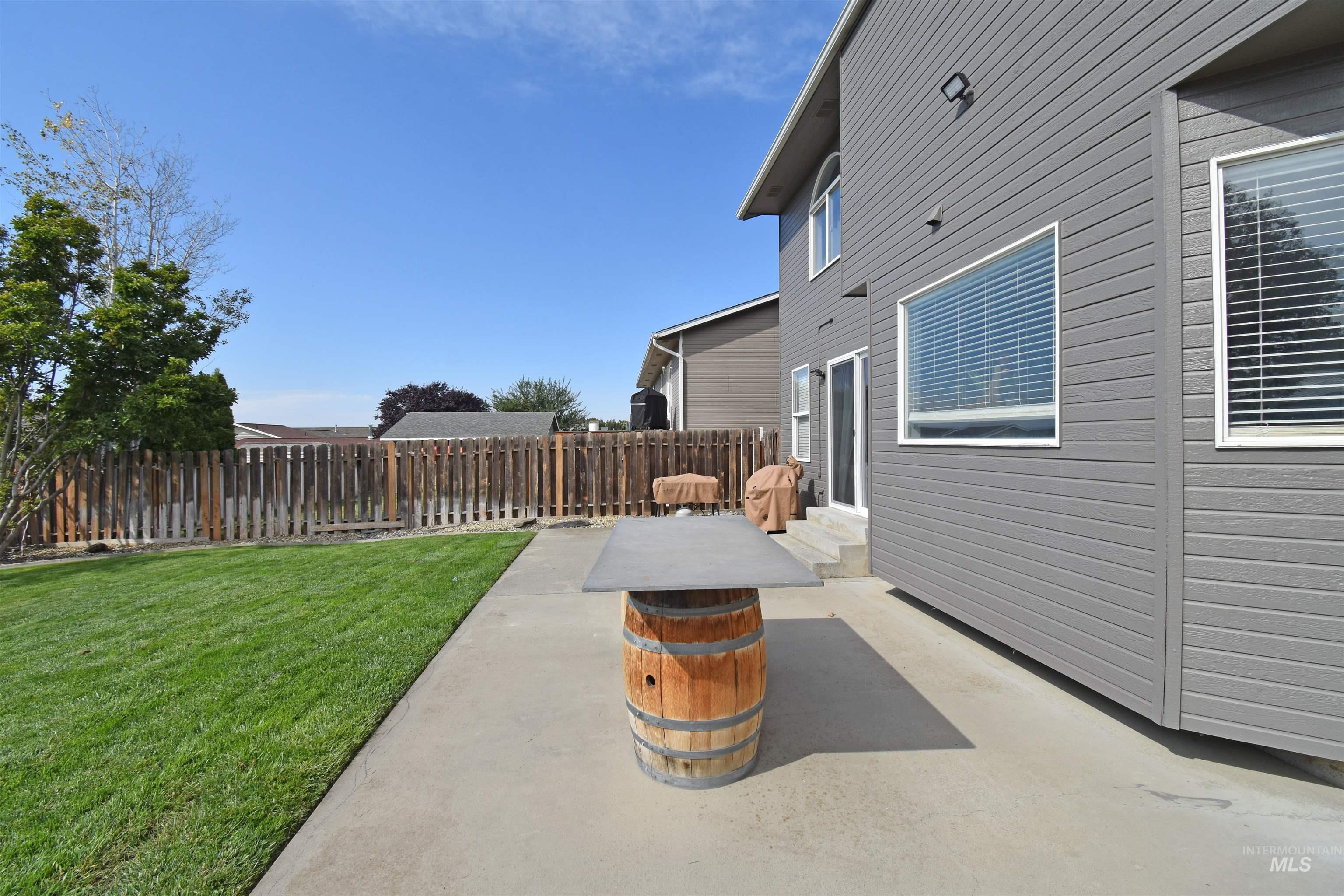 1928 Birch Court, Lewiston, Idaho 83501, 3 Bedrooms, 2.5 Bathrooms, Residential For Sale, Price $470,000,MLS 99001326