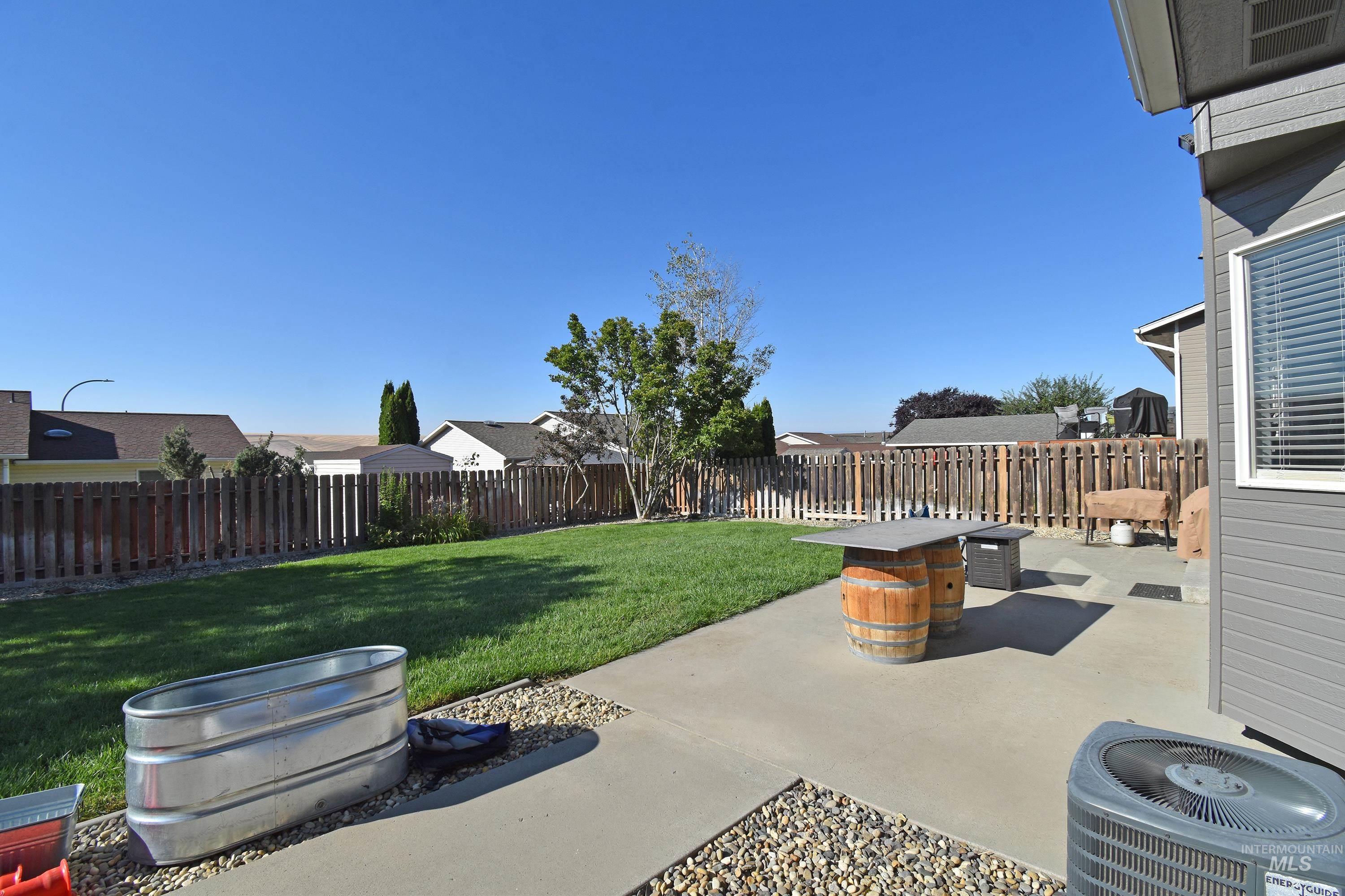 1928 Birch Court, Lewiston, Idaho 83501, 3 Bedrooms, 2.5 Bathrooms, Residential For Sale, Price $470,000,MLS 99001326