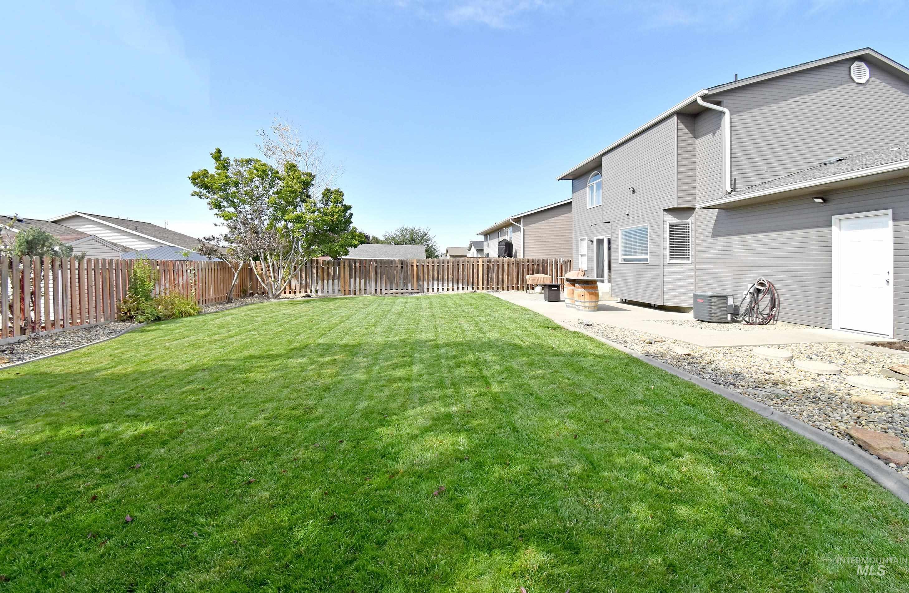 1928 Birch Court, Lewiston, Idaho 83501, 3 Bedrooms, 2.5 Bathrooms, Residential For Sale, Price $470,000,MLS 99001326