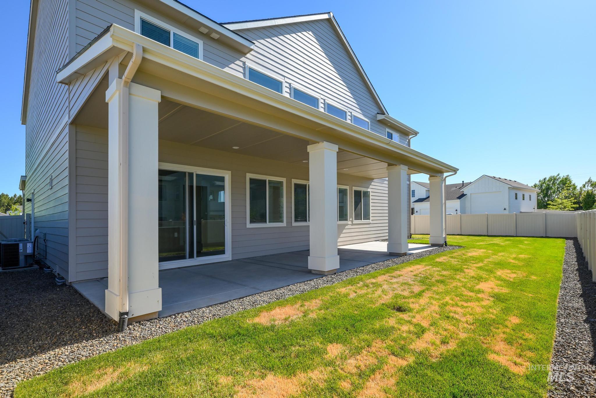 1105 W Paloma Ridge Dr, Meridian, Idaho 83642, 5 Bedrooms, 4.5 Bathrooms, Residential For Sale, Price $829,000, 99001329