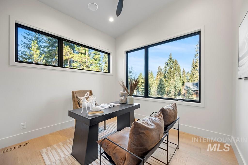 1008 Violet Way, McCall, Idaho 83638, 5 Bedrooms, 4.5 Bathrooms, Residential For Sale, Price $1,995,000,MLS 99001331