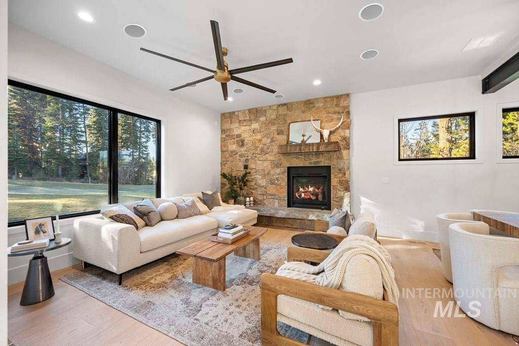 1008 Violet Way, McCall, Idaho 83638, 5 Bedrooms, 4.5 Bathrooms, Residential For Sale, Price $1,995,000,MLS 99001331