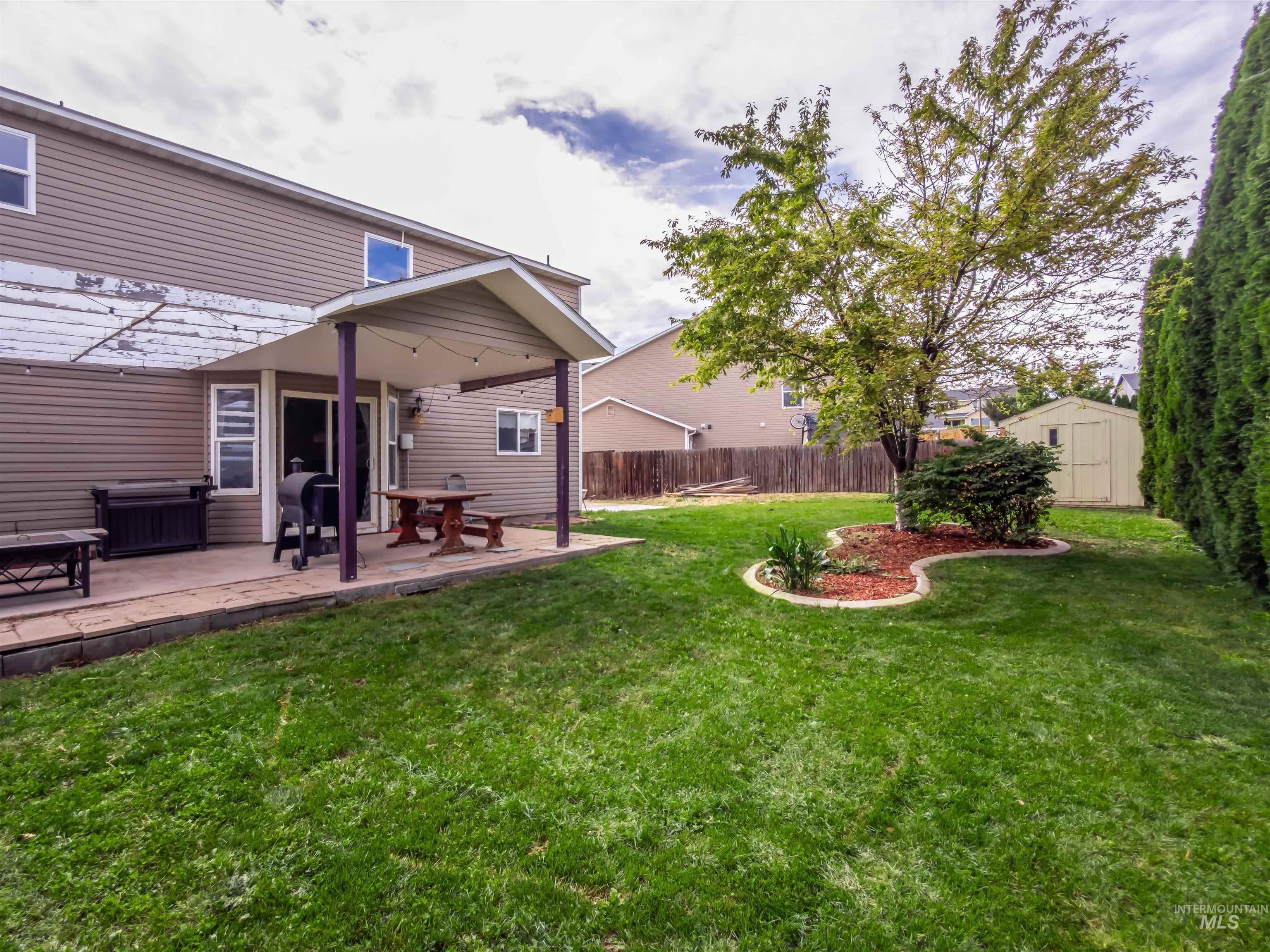 14256 Pearl Pointe Dr, Caldwell, Idaho 83607, 4 Bedrooms, 2.5 Bathrooms, Residential For Sale, Price $450,000, 99001333