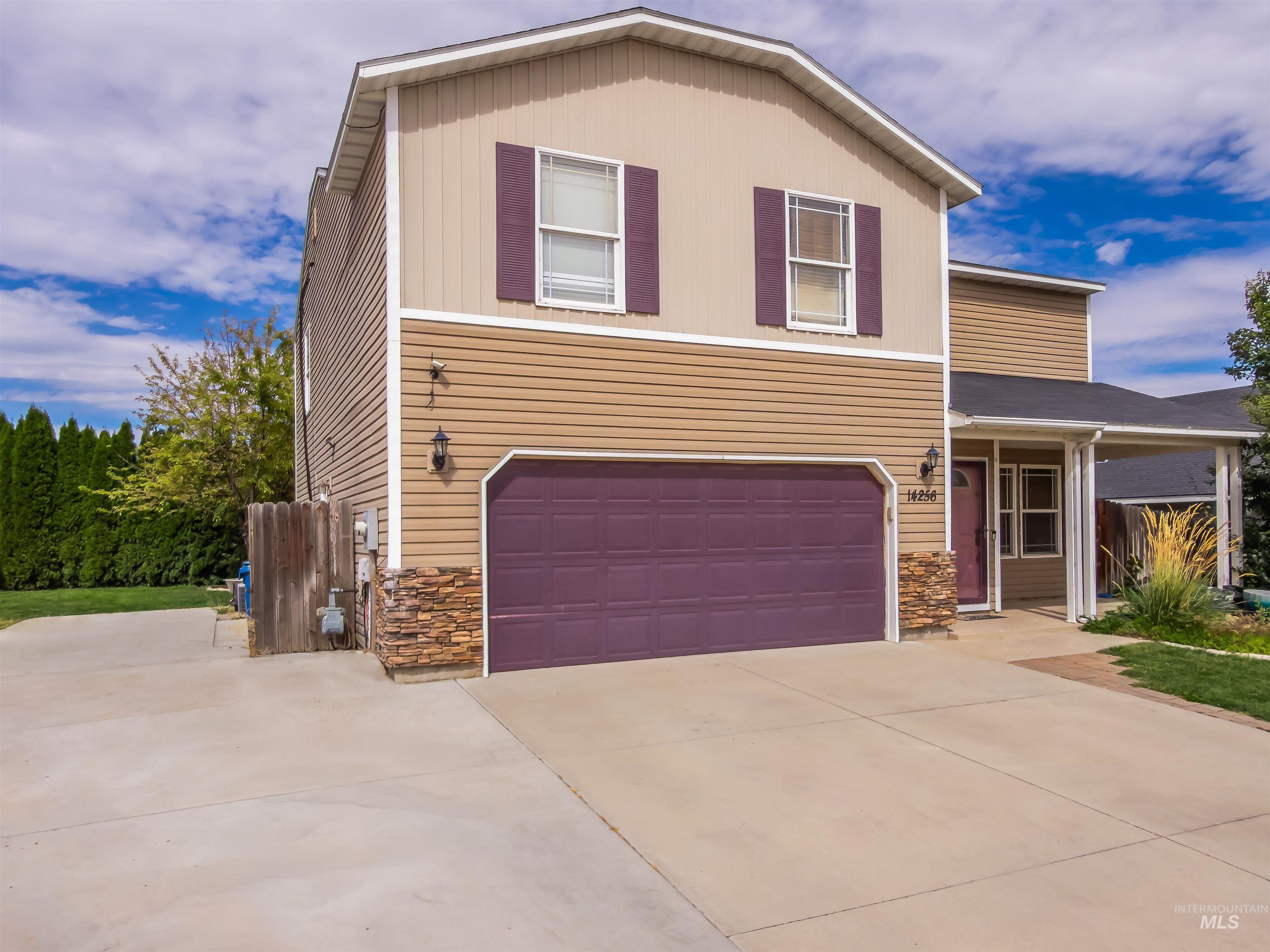 14256 Pearl Pointe Dr, Caldwell, Idaho 83607, 4 Bedrooms, 2.5 Bathrooms, Residential For Sale, Price $450,000, 99001333