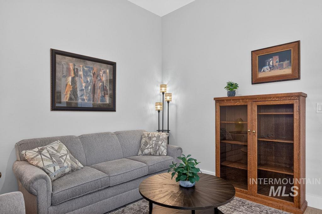 17949 N Yetholm Pl, Boise, Idaho 83714, 3 Bedrooms, 3.5 Bathrooms, Residential For Sale, Price $1,115,000, 99001336