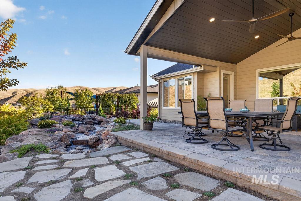 17949 N Yetholm Pl, Boise, Idaho 83714, 3 Bedrooms, 3.5 Bathrooms, Residential For Sale, Price $1,115,000, 99001336