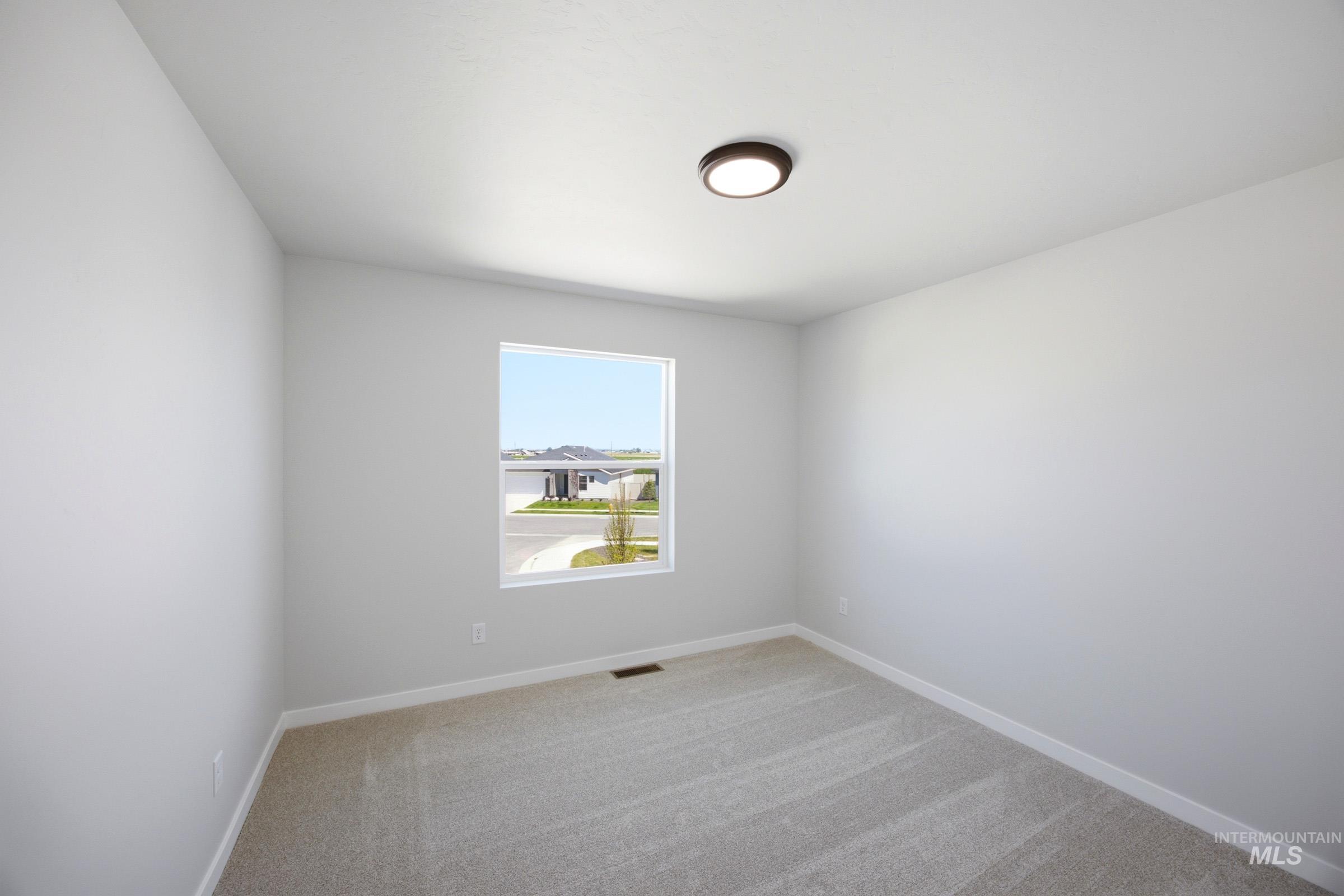 7289 W Newtown Dr, Eagle, Idaho 83616, 5 Bedrooms, 3 Bathrooms, Residential For Sale, Price $644,990, 99001337