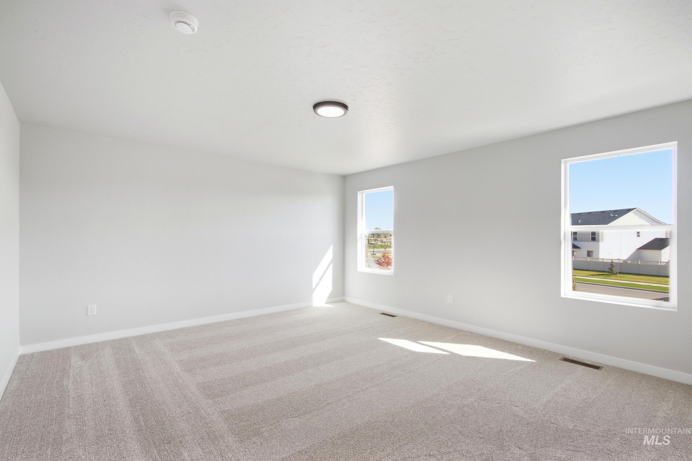 7289 W Newtown Dr, Eagle, Idaho 83616, 5 Bedrooms, 3 Bathrooms, Residential For Sale, Price $644,990,MLS 99001337