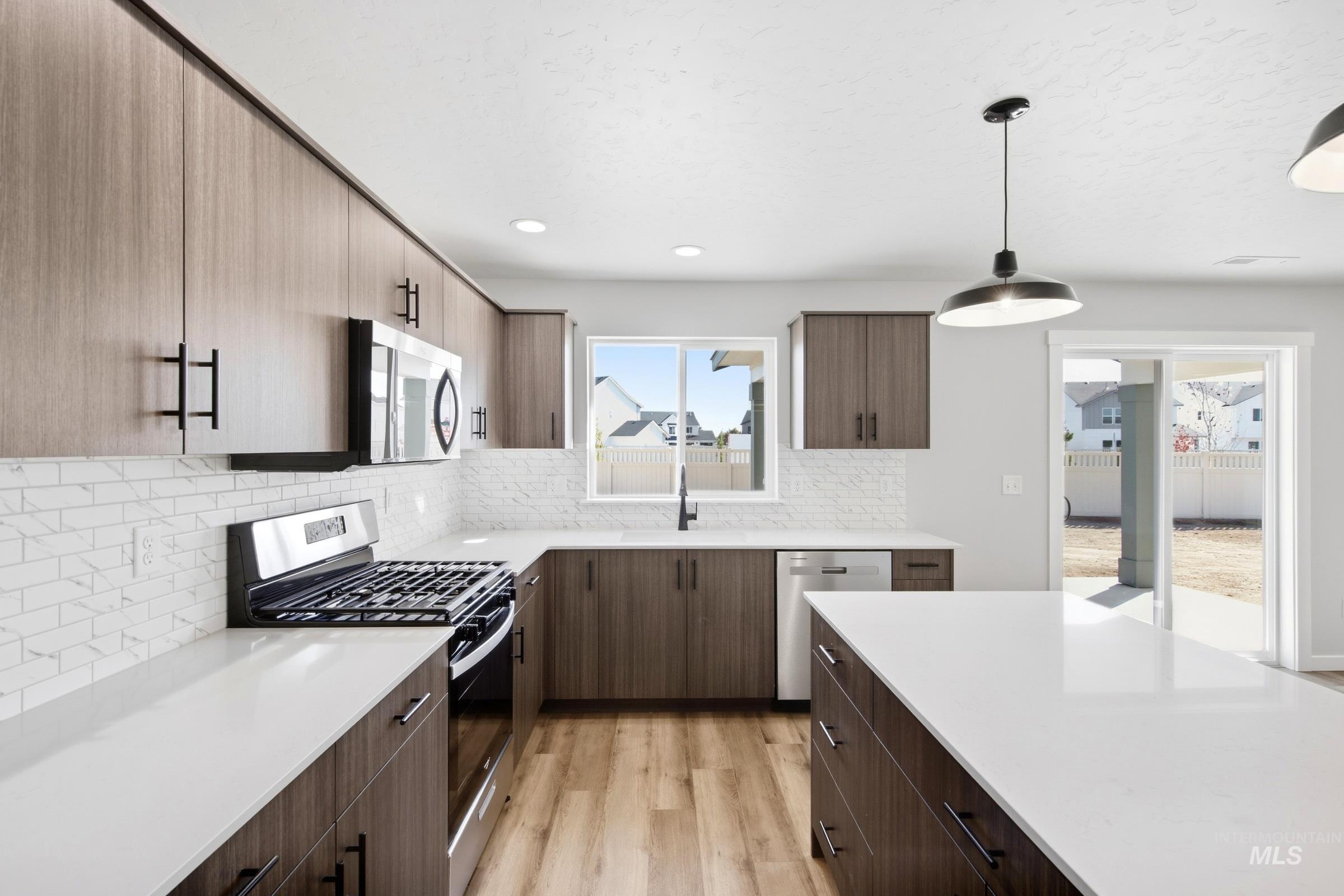 7289 W Newtown Dr, Eagle, Idaho 83616, 5 Bedrooms, 3 Bathrooms, Residential For Sale, Price $644,990,MLS 99001337