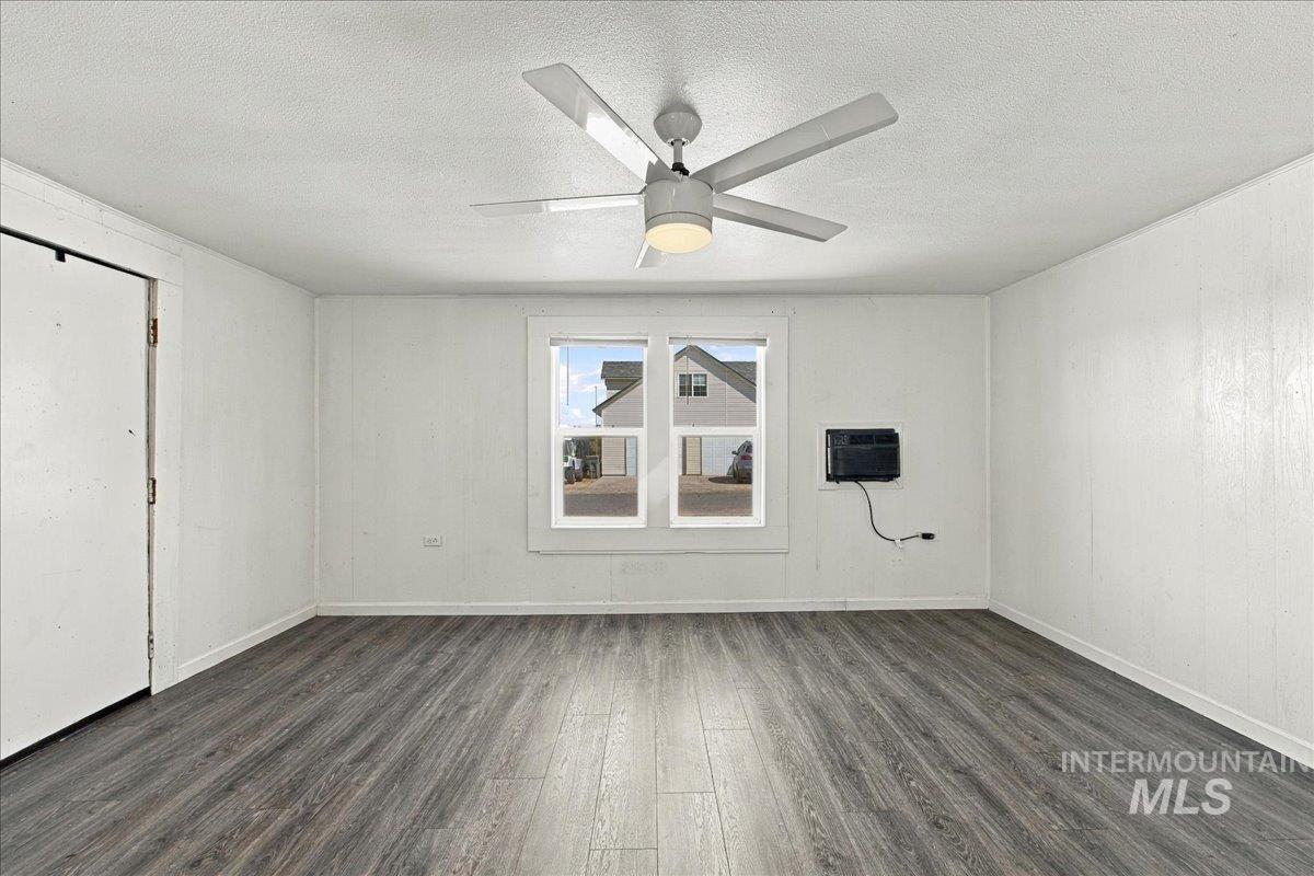232 E Montana Ave, Homedale, Idaho 83628, 2 Bedrooms, 1 Bathroom, Residential For Sale, Price $229,900, 99001338
