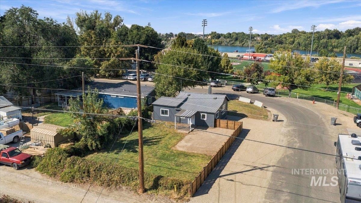 232 E Montana Ave, Homedale, Idaho 83628, 2 Bedrooms, 1 Bathroom, Residential For Sale, Price $229,900, 99001338