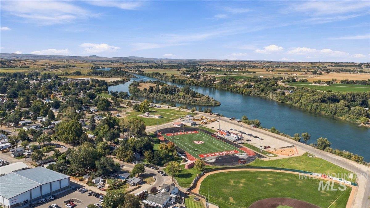 232 E Montana Ave, Homedale, Idaho 83628, 2 Bedrooms, 1 Bathroom, Residential For Sale, Price $229,900, 99001338