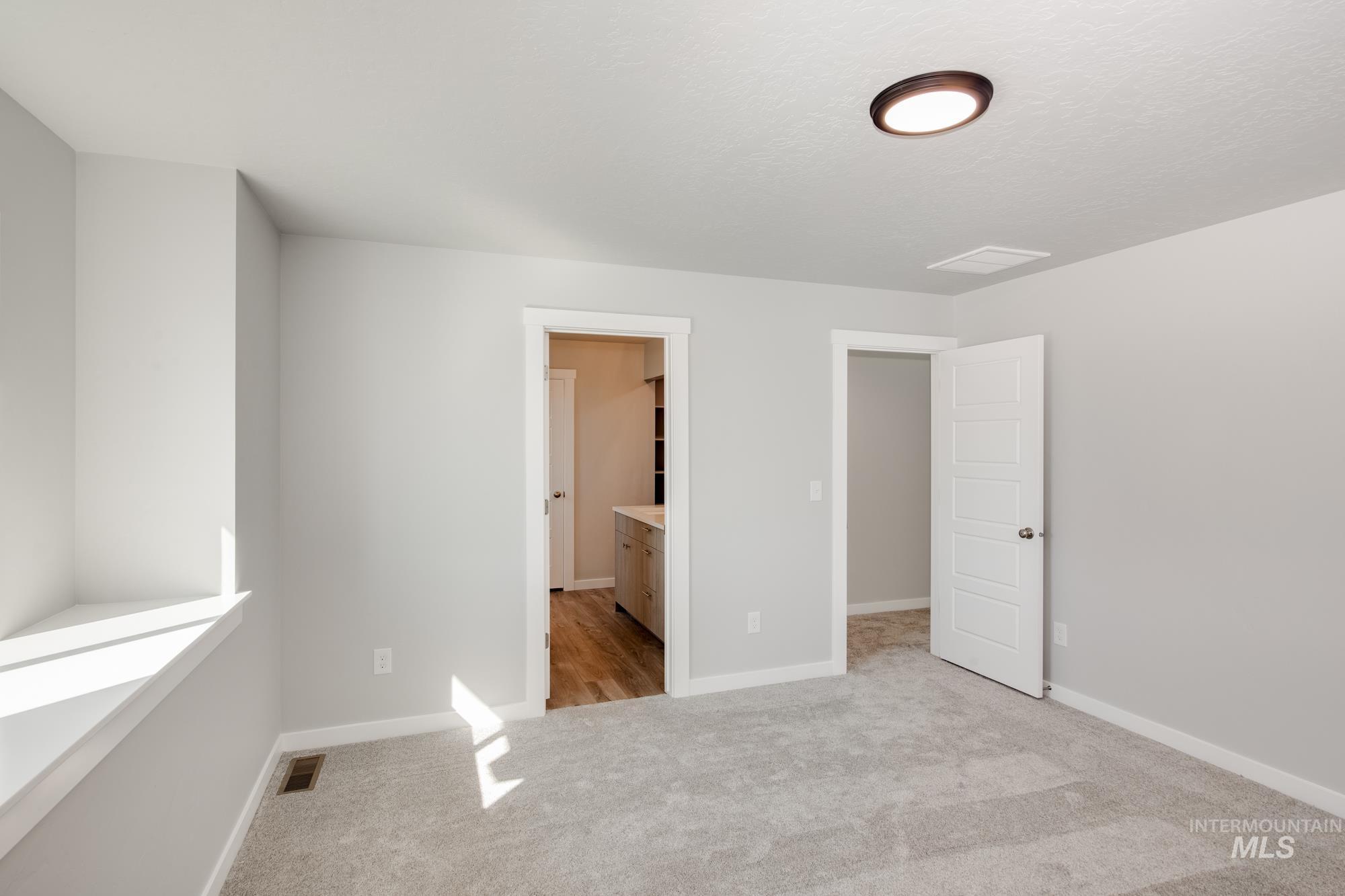 7447 W Newtown Dr, Eagle, Idaho 83616, 3 Bedrooms, 2.5 Bathrooms, Residential For Sale, Price $499,990, 99001341
