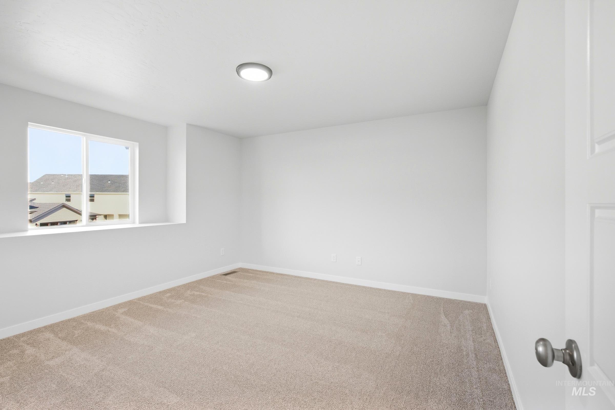 7447 W Newtown Dr, Eagle, Idaho 83616, 3 Bedrooms, 2.5 Bathrooms, Residential For Sale, Price $499,990,MLS 99001341