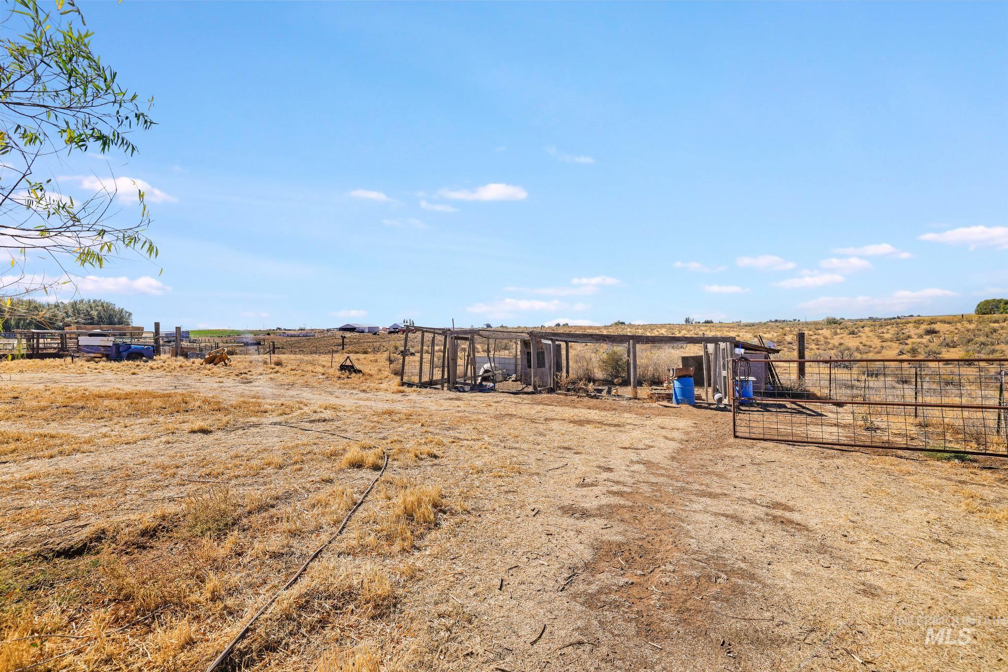 2173 S 1800 E, Gooding, Idaho 83330, 3 Bedrooms, 2 Bathrooms, Residential For Sale, Price $319,990,MLS 99001342