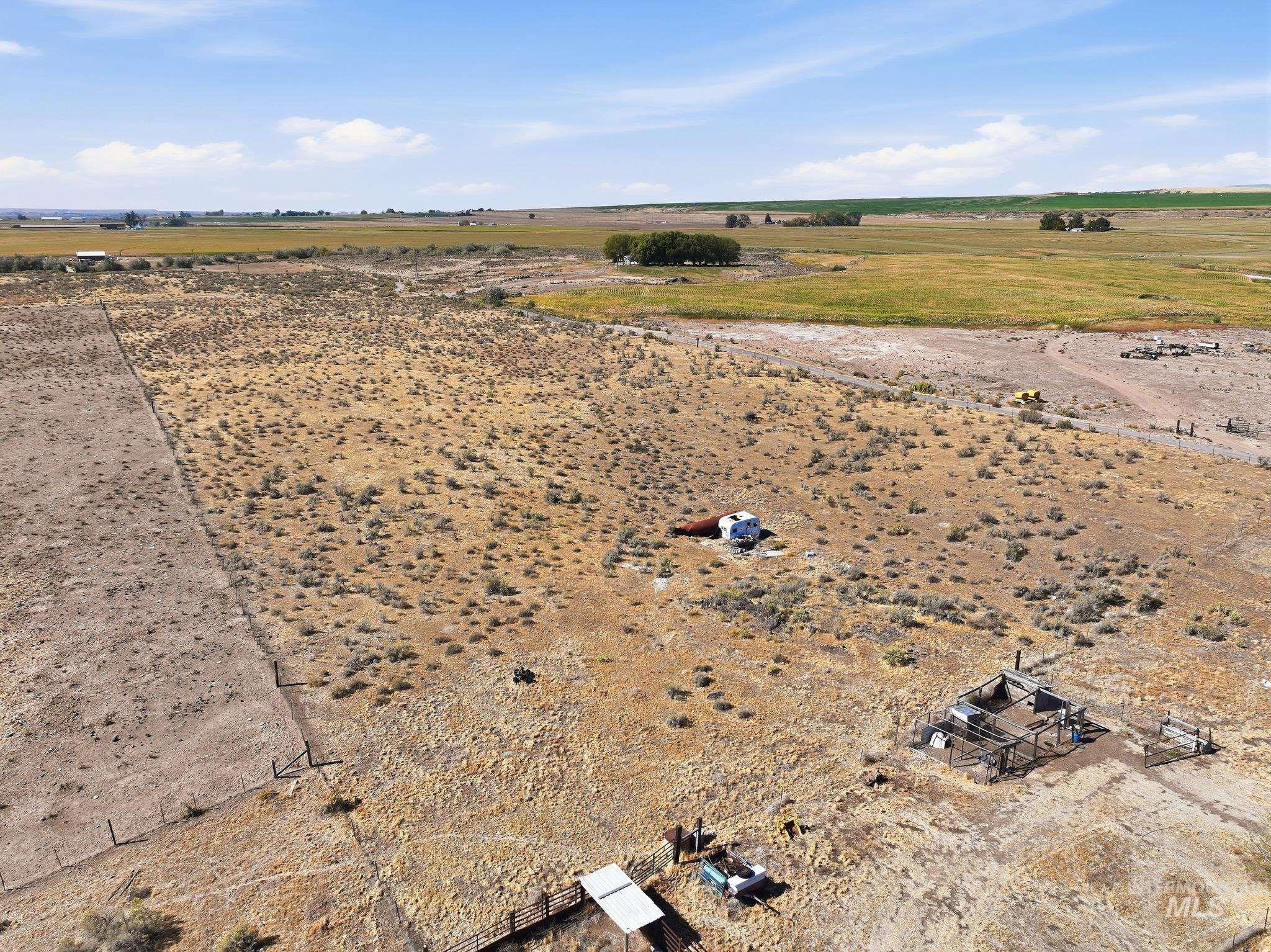 2173 S 1800 E, Gooding, Idaho 83330, 3 Bedrooms, 2 Bathrooms, Residential For Sale, Price $319,990,MLS 99001342