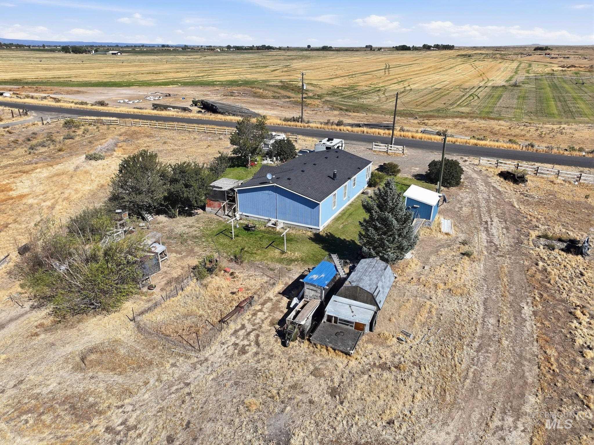 2173 S 1800 E, Gooding, Idaho 83330, 3 Bedrooms, 2 Bathrooms, Residential For Sale, Price $319,990,MLS 99001342