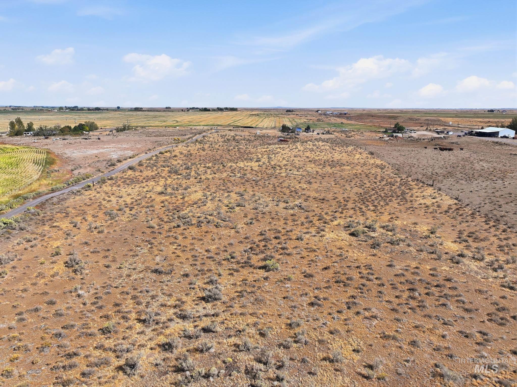 2173 S 1800 E, Gooding, Idaho 83330, 3 Bedrooms, 2 Bathrooms, Residential For Sale, Price $319,990,MLS 99001342