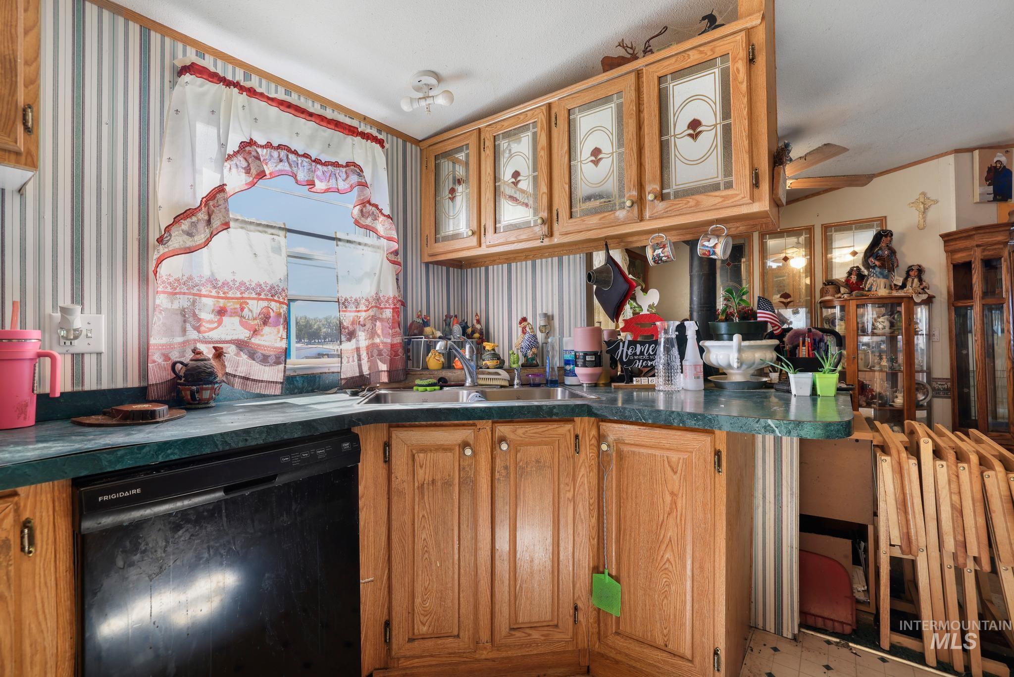2173 S 1800 E, Gooding, Idaho 83330, 3 Bedrooms, 2 Bathrooms, Residential For Sale, Price $319,990,MLS 99001342