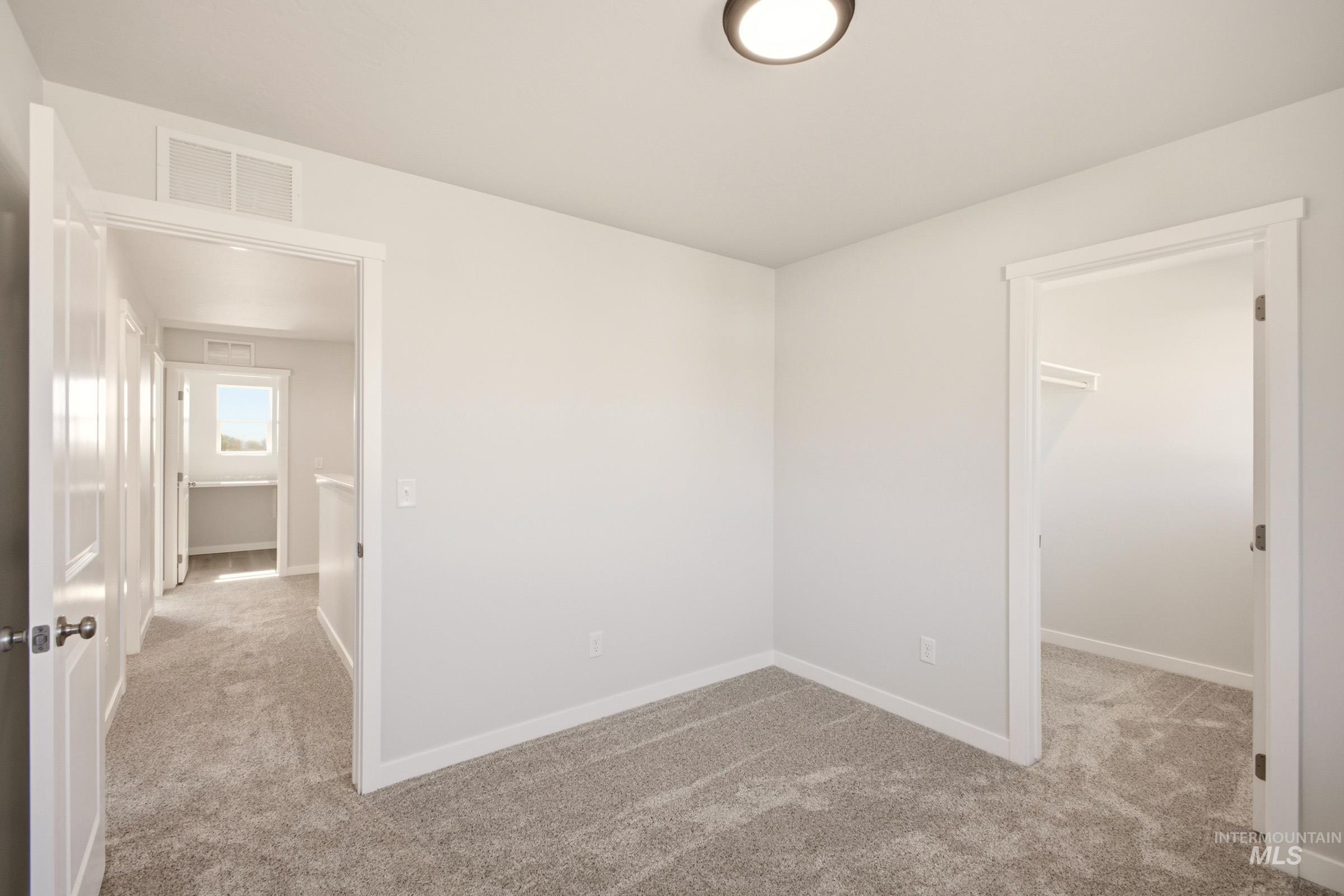 1811 Gyrfalcon St, Middleton, Idaho 83644, 4 Bedrooms, 2.5 Bathrooms, Residential For Sale, Price $464,990,MLS 99001344