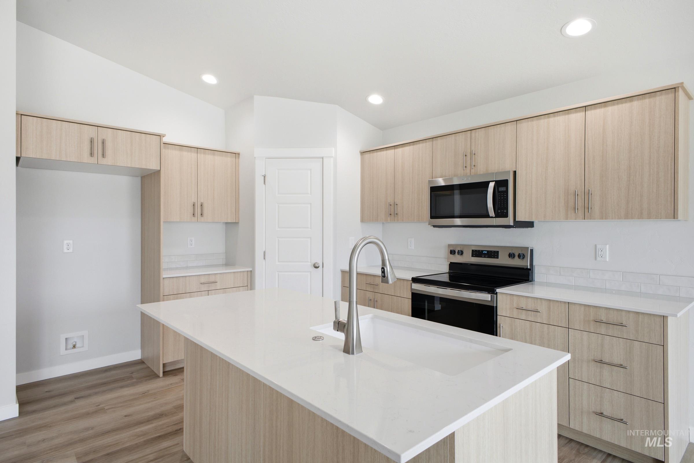 9068 W Violet St, Nampa, Idaho 83687, 3 Bedrooms, 2 Bathrooms, Residential For Sale, Price $419,990, 99001345
