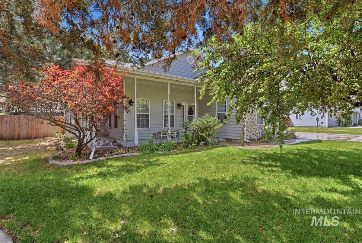 23157 Forest Hills Loop, Caldwell, Idaho 83607, 3 Bedrooms, 2 Bathrooms, Residential For Sale, Price $470,000, 99001348