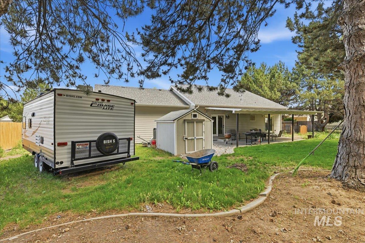 23157 Forest Hills Loop, Caldwell, Idaho 83607, 3 Bedrooms, 2 Bathrooms, Residential For Sale, Price $470,000, 99001348