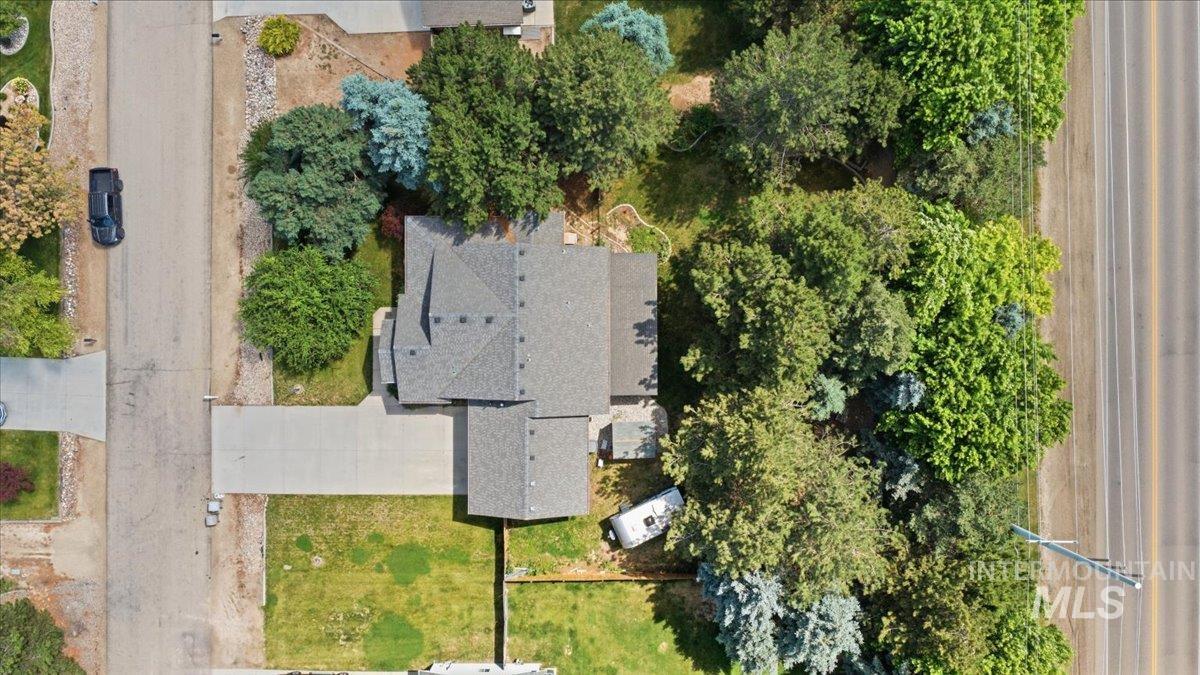 23157 Forest Hills Loop, Caldwell, Idaho 83607, 3 Bedrooms, 2 Bathrooms, Residential For Sale, Price $470,000, 99001348