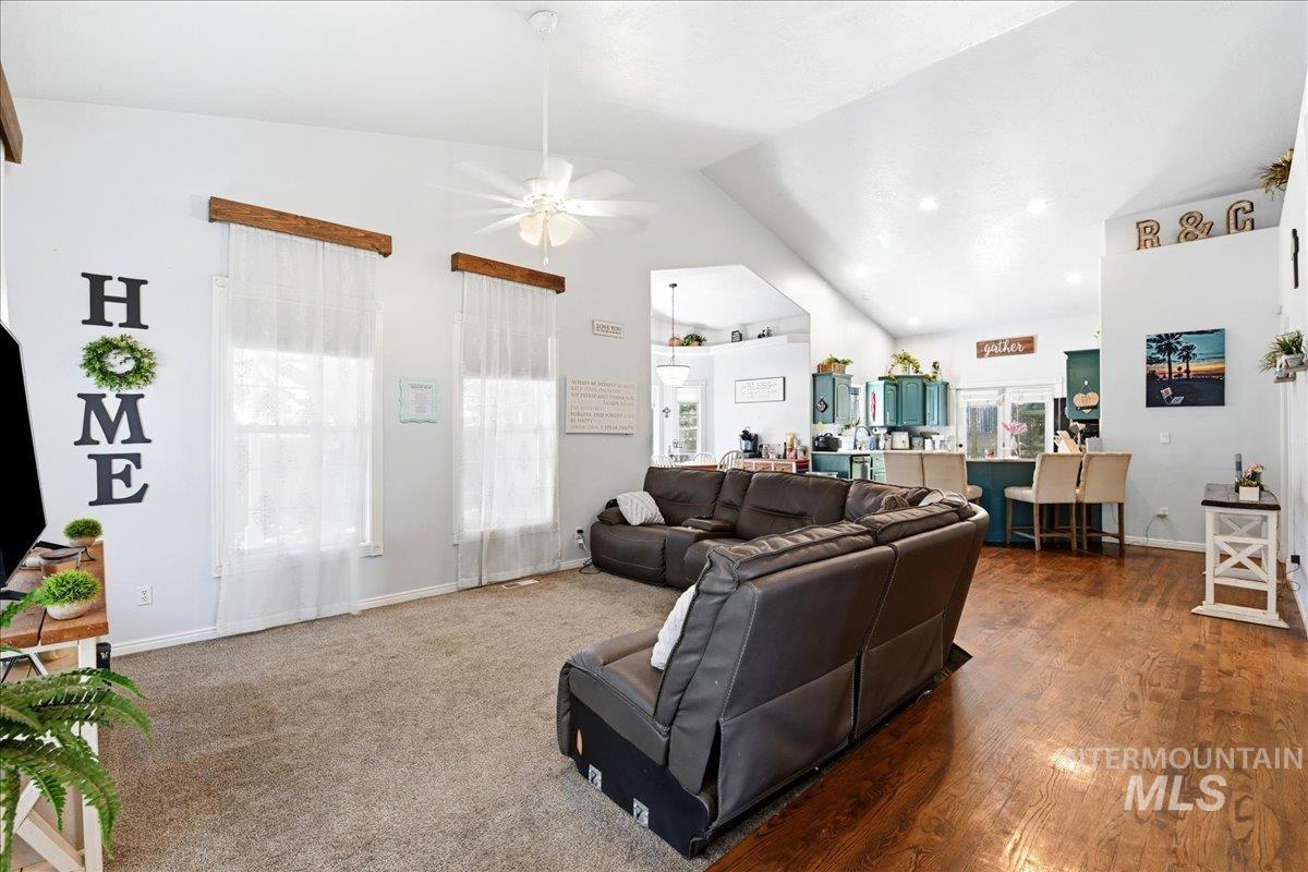 23157 Forest Hills Loop, Caldwell, Idaho 83607, 3 Bedrooms, 2 Bathrooms, Residential For Sale, Price $470,000, 99001348