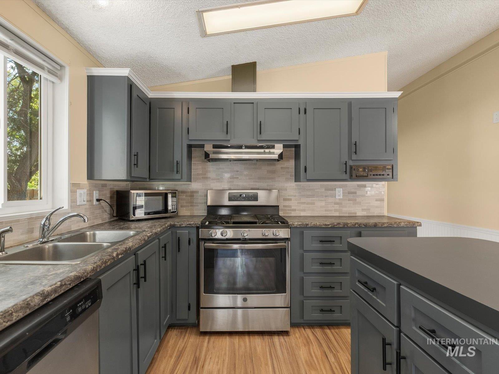 509 17th N Ave, Nampa, Idaho 83687, 3 Bedrooms, 2 Bathrooms, Residential For Sale, Price $380,000, 99001350