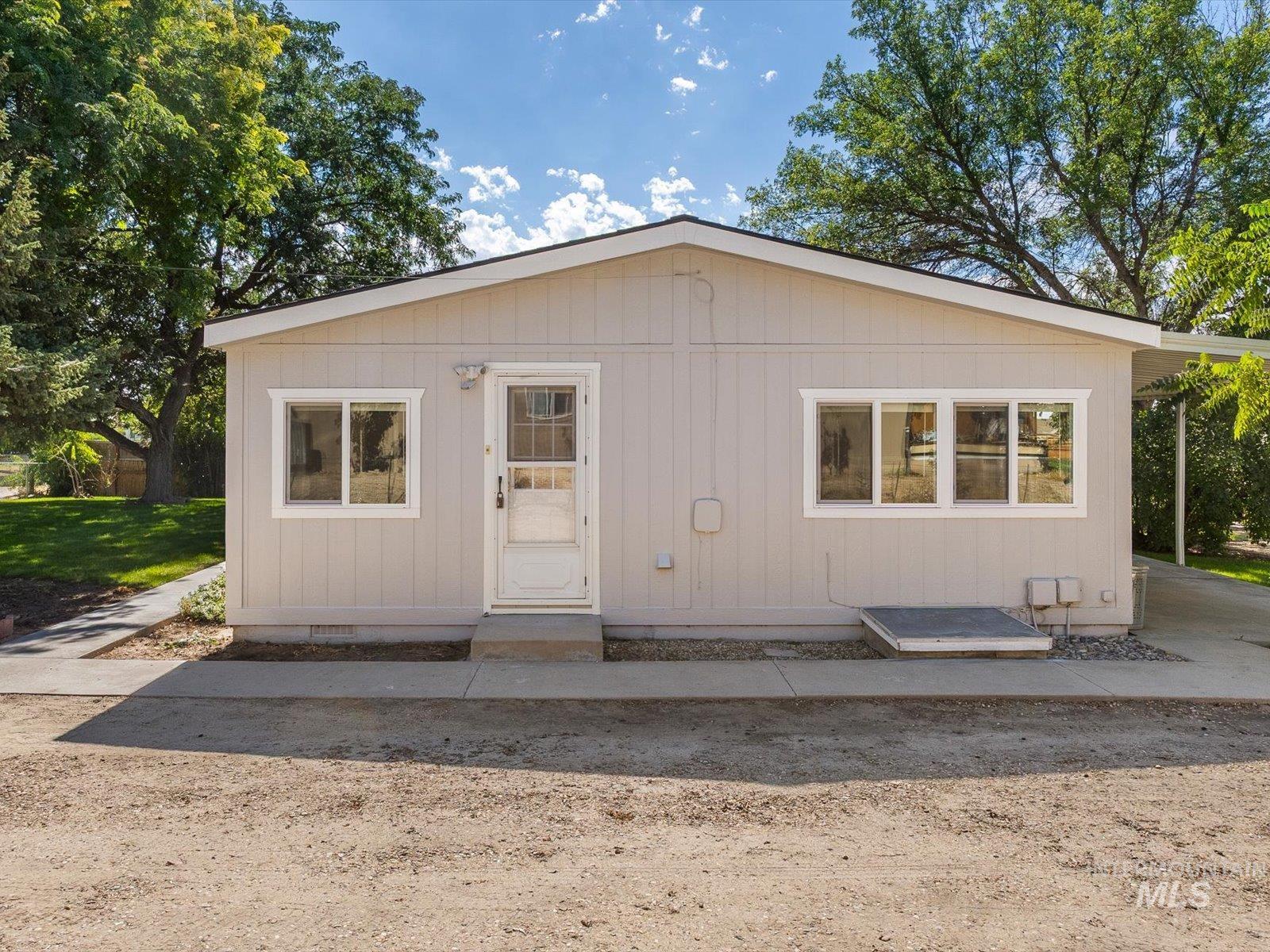 509 17th N Ave, Nampa, Idaho 83687, 3 Bedrooms, 2 Bathrooms, Residential For Sale, Price $380,000, 99001350