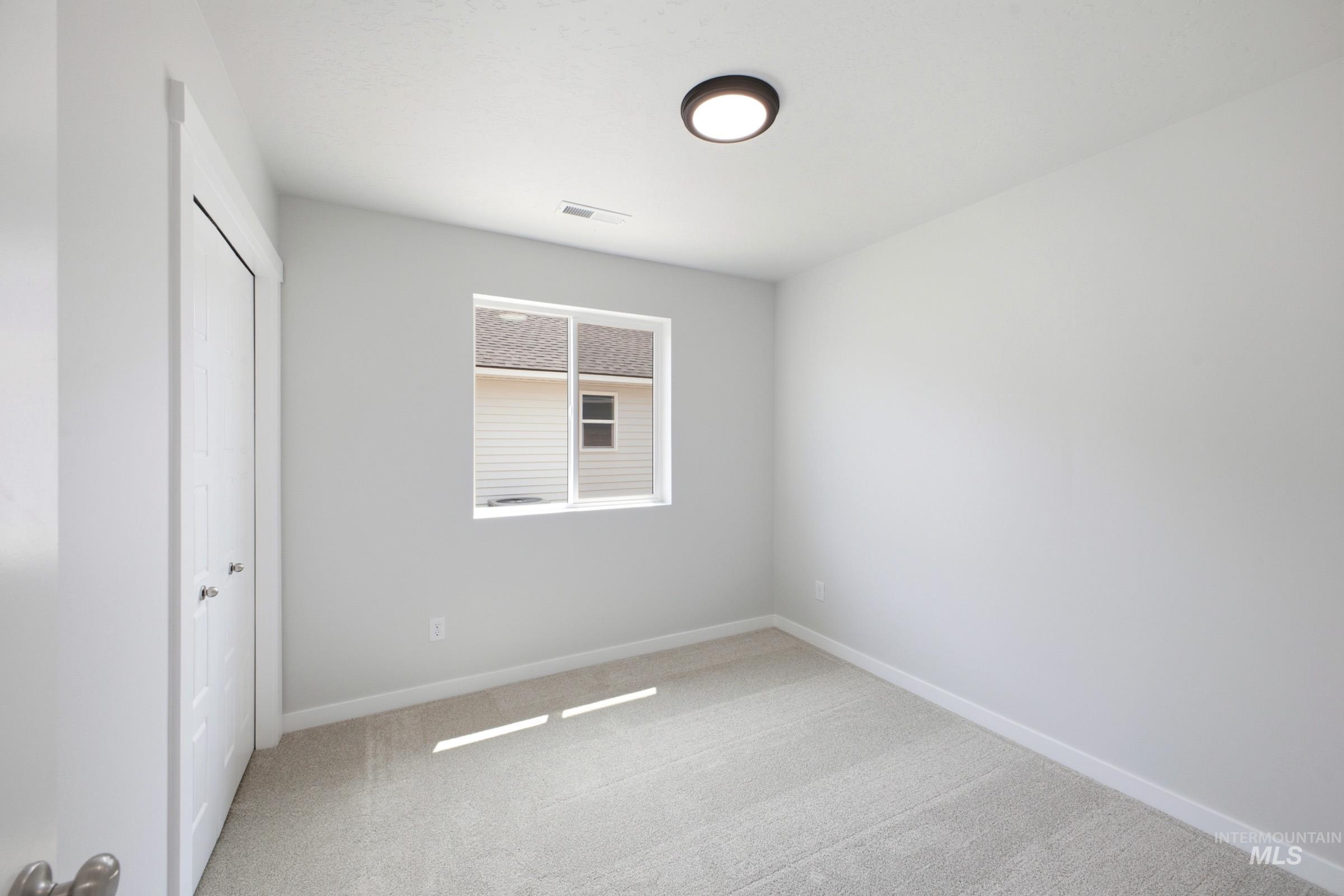 1386 N Coltsfoot Ave, Kuna, Idaho 83634, 3 Bedrooms, 2 Bathrooms, Residential For Sale, Price $409,990,MLS 99001358