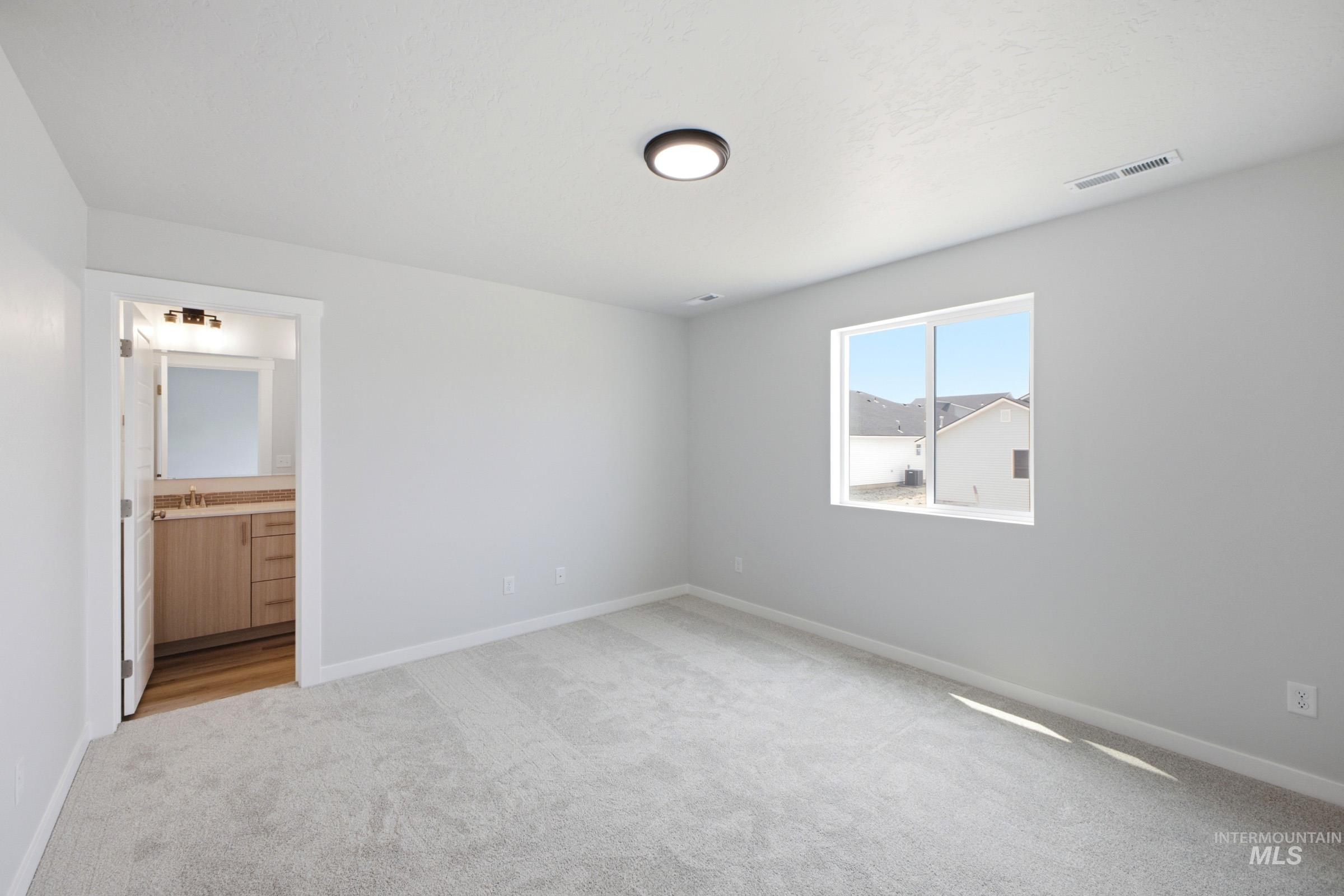 1386 N Coltsfoot Ave, Kuna, Idaho 83634, 3 Bedrooms, 2 Bathrooms, Residential For Sale, Price $409,990,MLS 99001358