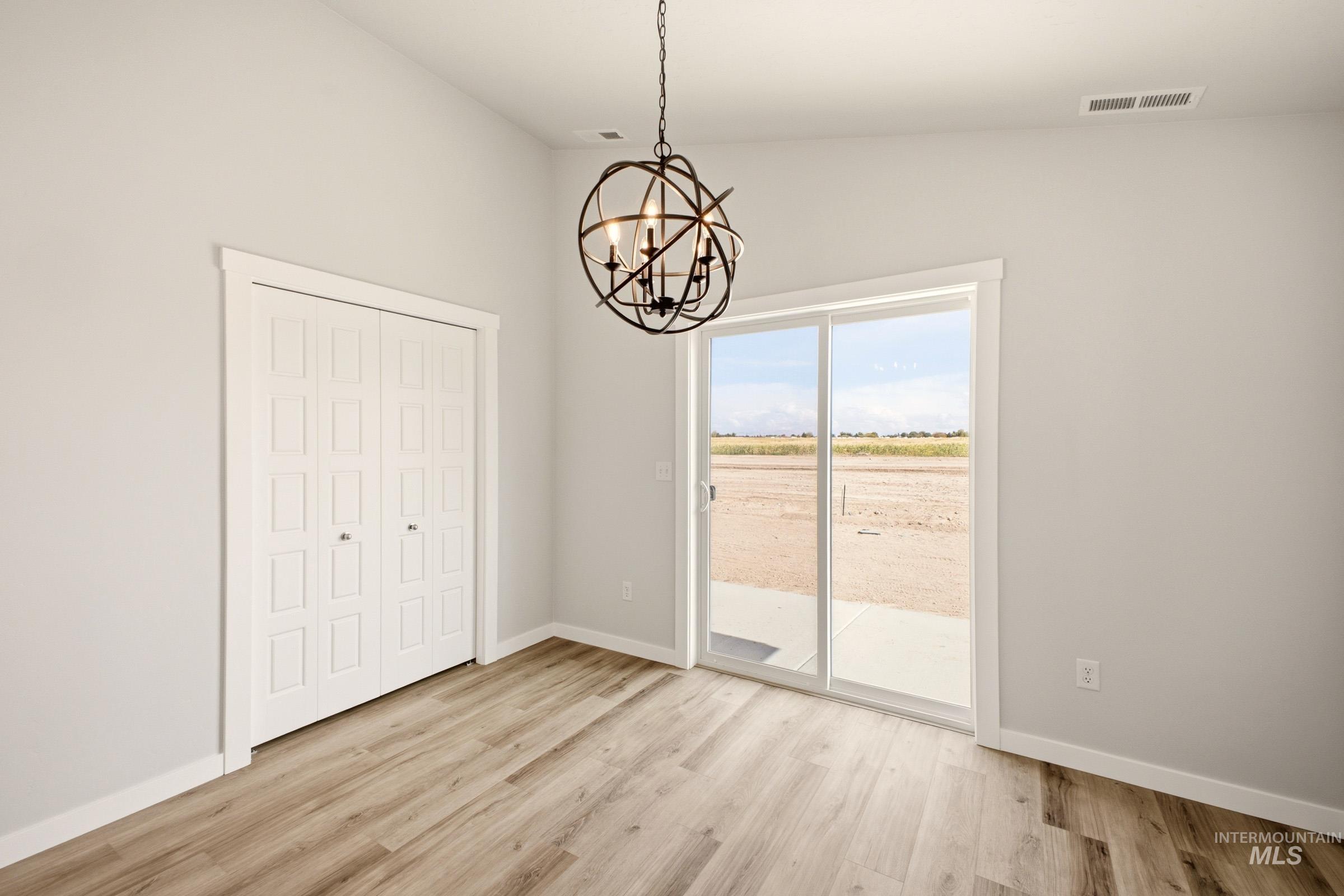 1386 N Coltsfoot Ave, Kuna, Idaho 83634, 3 Bedrooms, 2 Bathrooms, Residential For Sale, Price $409,990,MLS 99001358