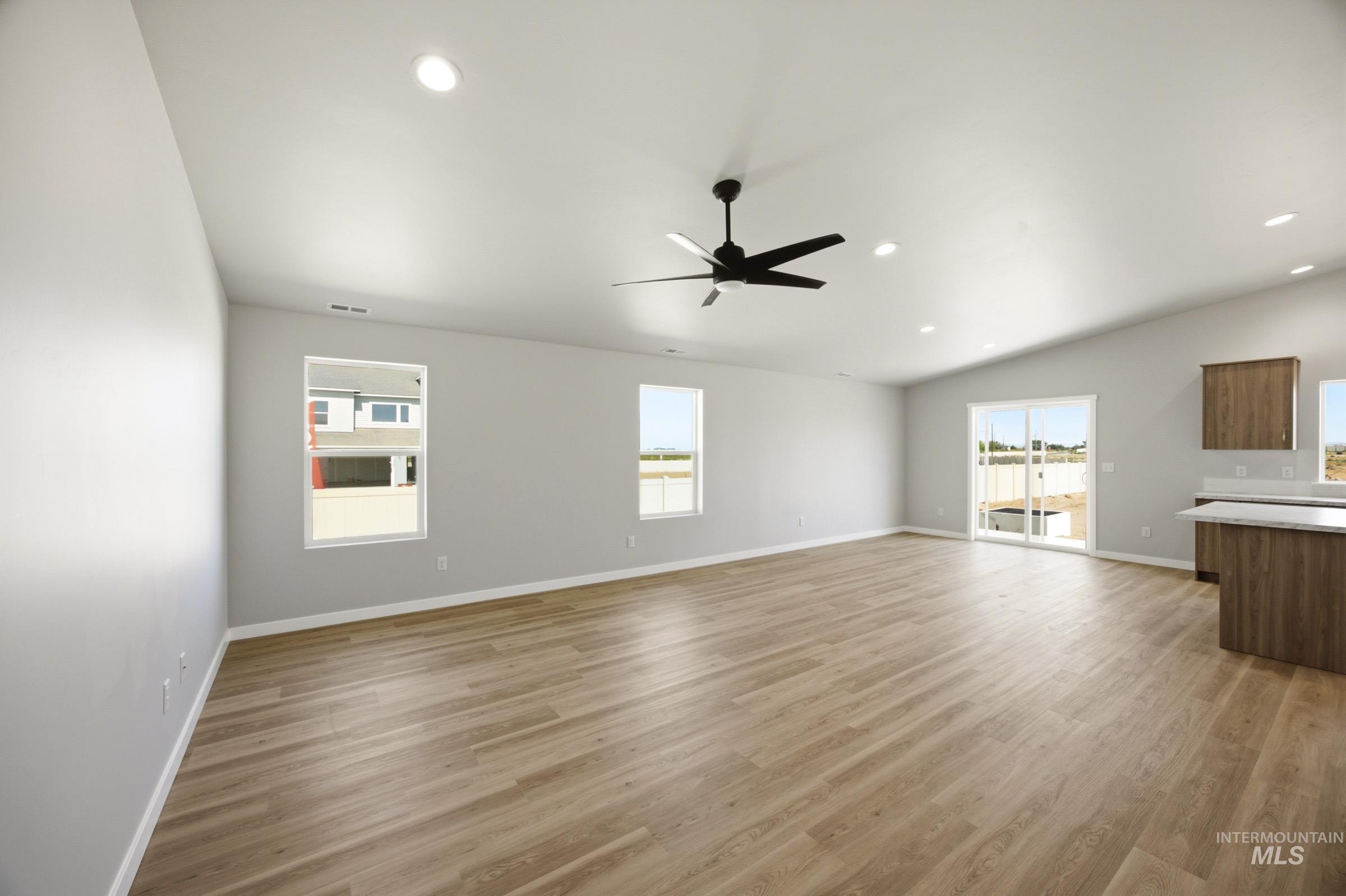 2356 W Red Jasper Dr, Kuna, Idaho 83634, 4 Bedrooms, 2 Bathrooms, Residential For Sale, Price $479,990,MLS 99001359