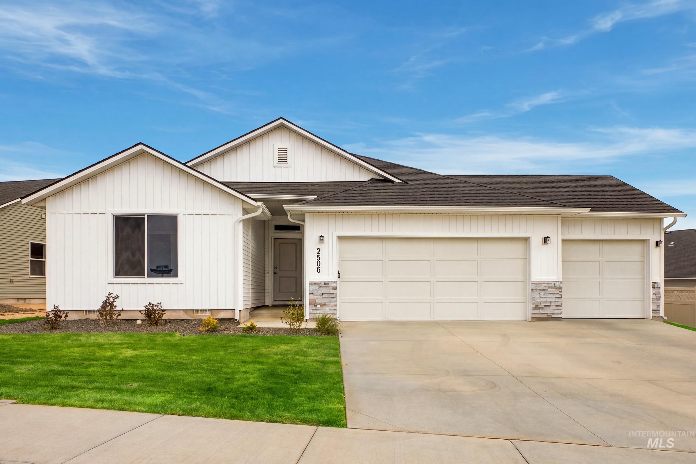 2506 W Tar Sands Dr, Kuna, Idaho 83634, 4 Bedrooms, 2 Bathrooms, Residential For Sale, Price $489,990,MLS 99001364