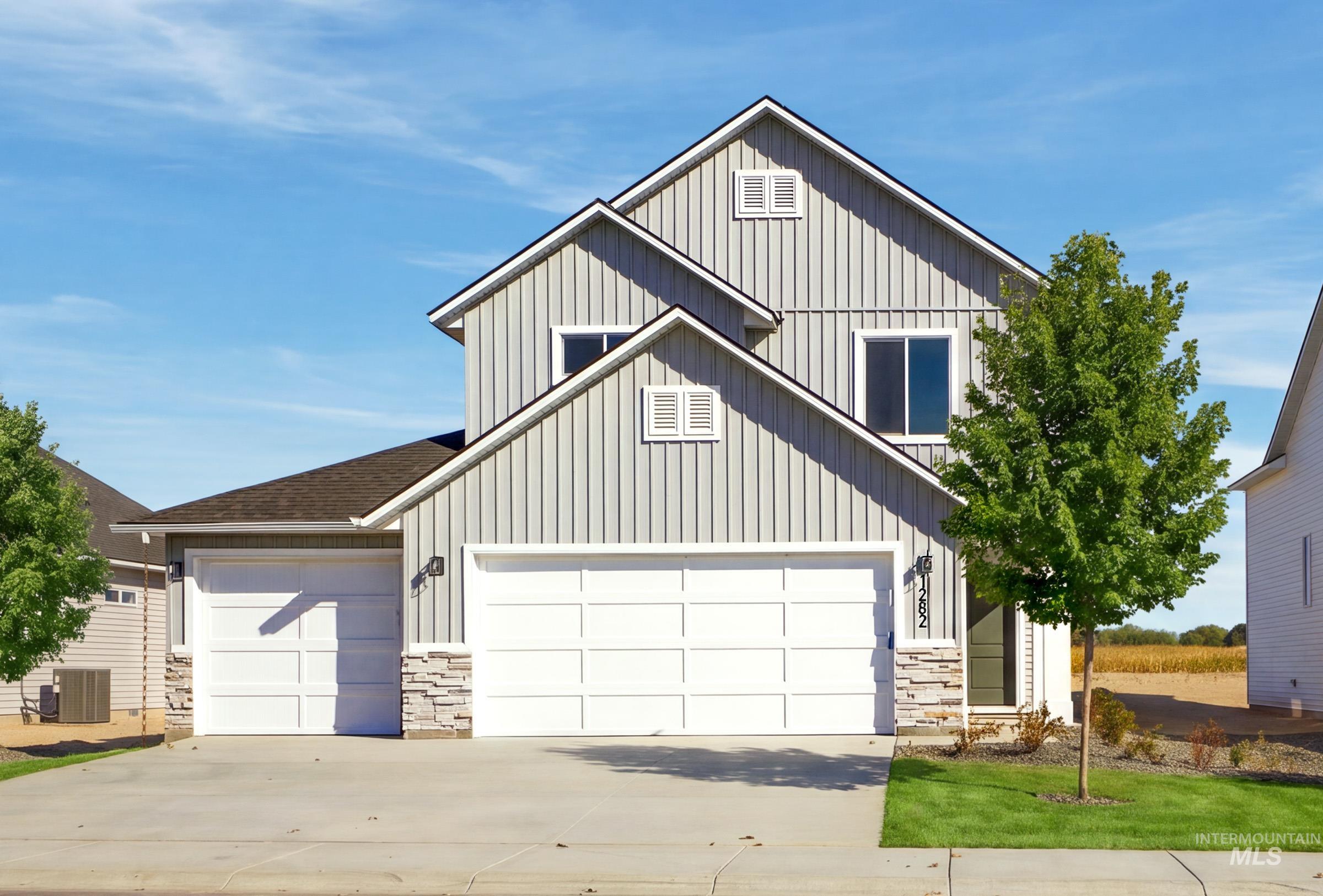 1282 N Coltsfoot Ave, Kuna, Idaho 83634, 4 Bedrooms, 2.5 Bathrooms, Residential For Sale, Price $489,990,MLS 99001366
