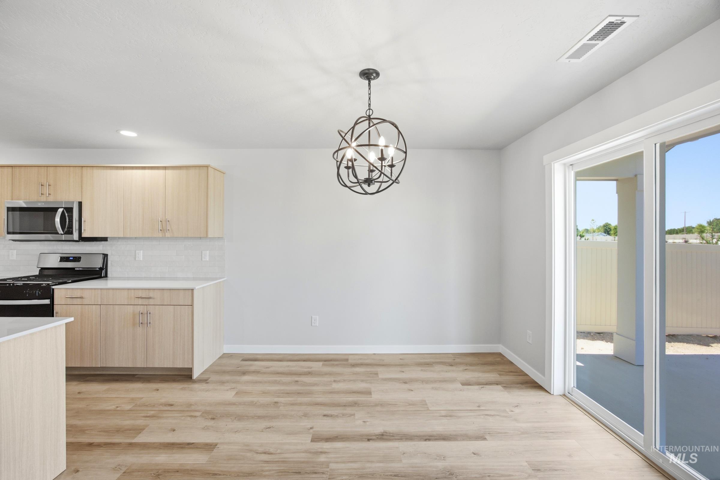 1282 N Coltsfoot Ave, Kuna, Idaho 83634, 4 Bedrooms, 2.5 Bathrooms, Residential For Sale, Price $489,990,MLS 99001366