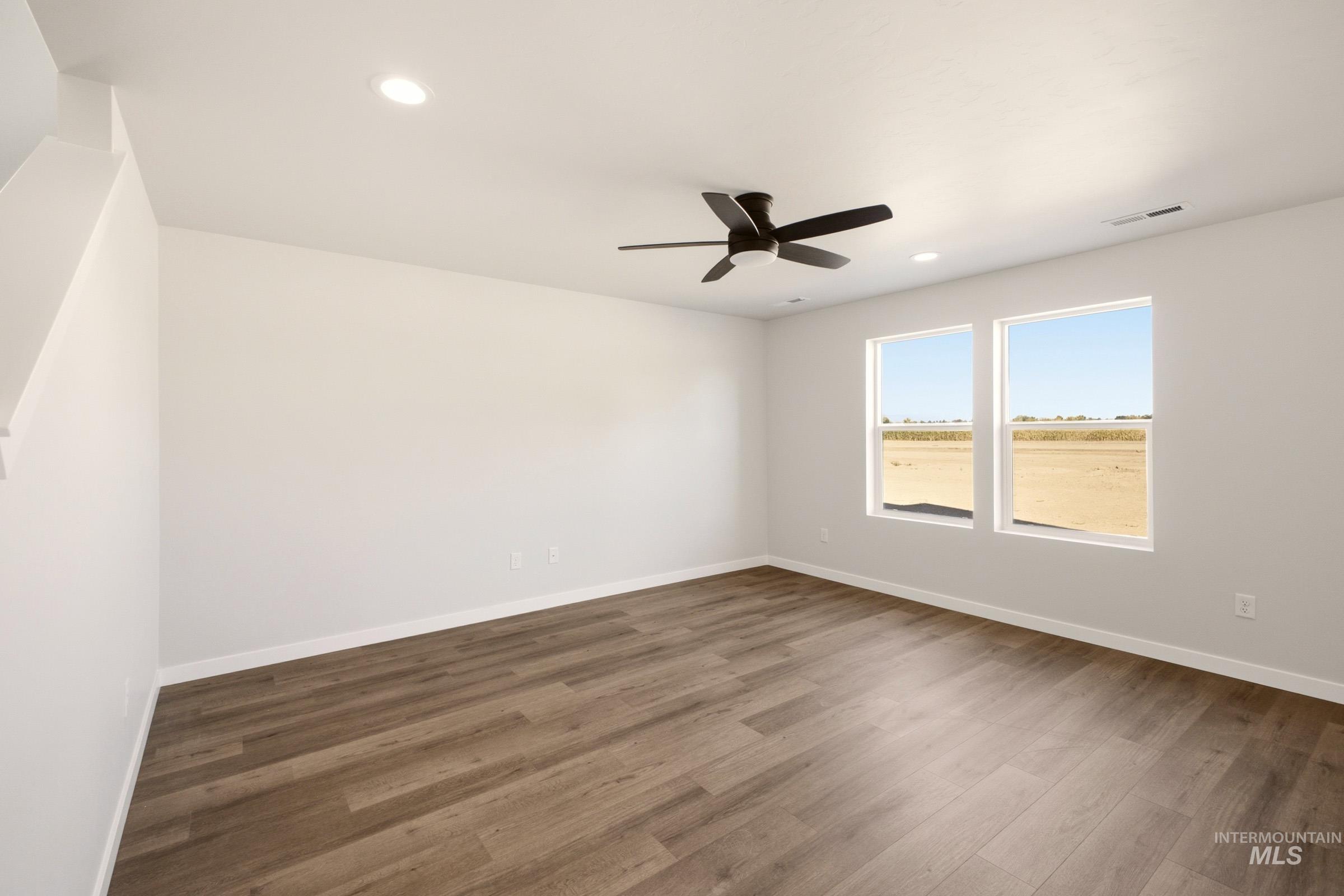 1282 N Coltsfoot Ave, Kuna, Idaho 83634, 4 Bedrooms, 2.5 Bathrooms, Residential For Sale, Price $489,990,MLS 99001366
