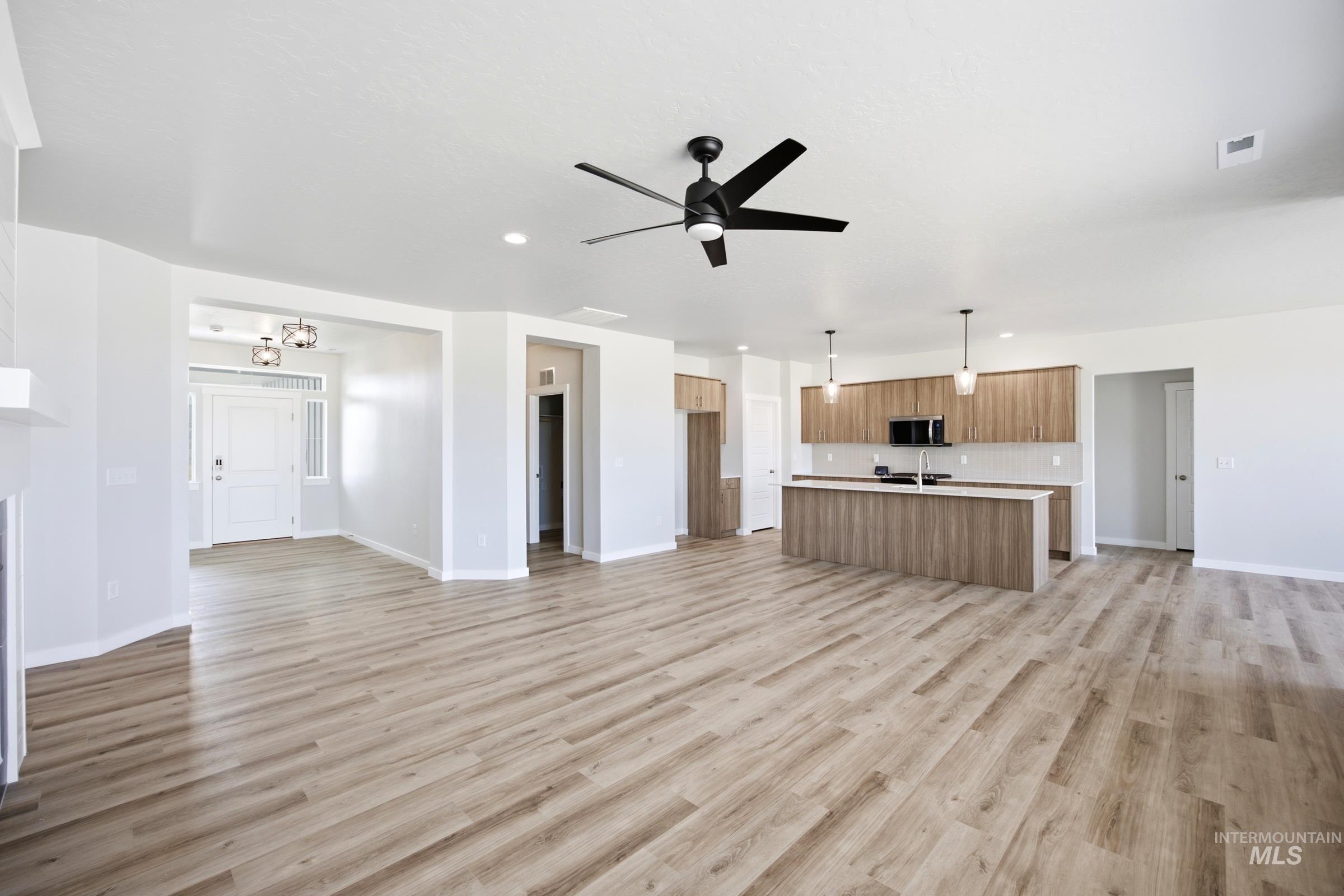 7167 W Blackberry Dr, Boise, Idaho 83709, 4 Bedrooms, 2 Bathrooms, Residential For Sale, Price $689,990, 99001369